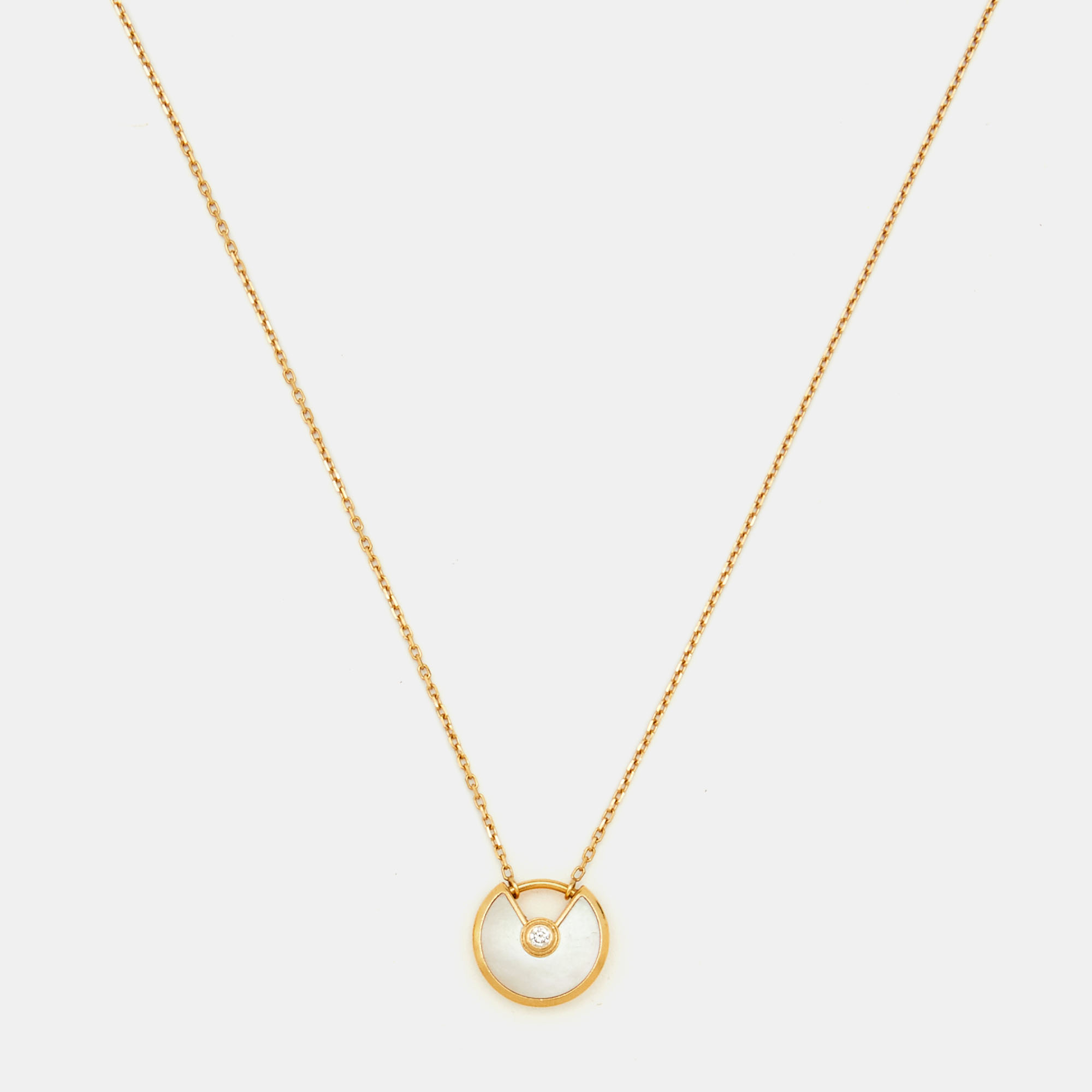 

Cartier Amulette de Cartier Diamond Mother of Pearl 18K Yellow Gold Necklace