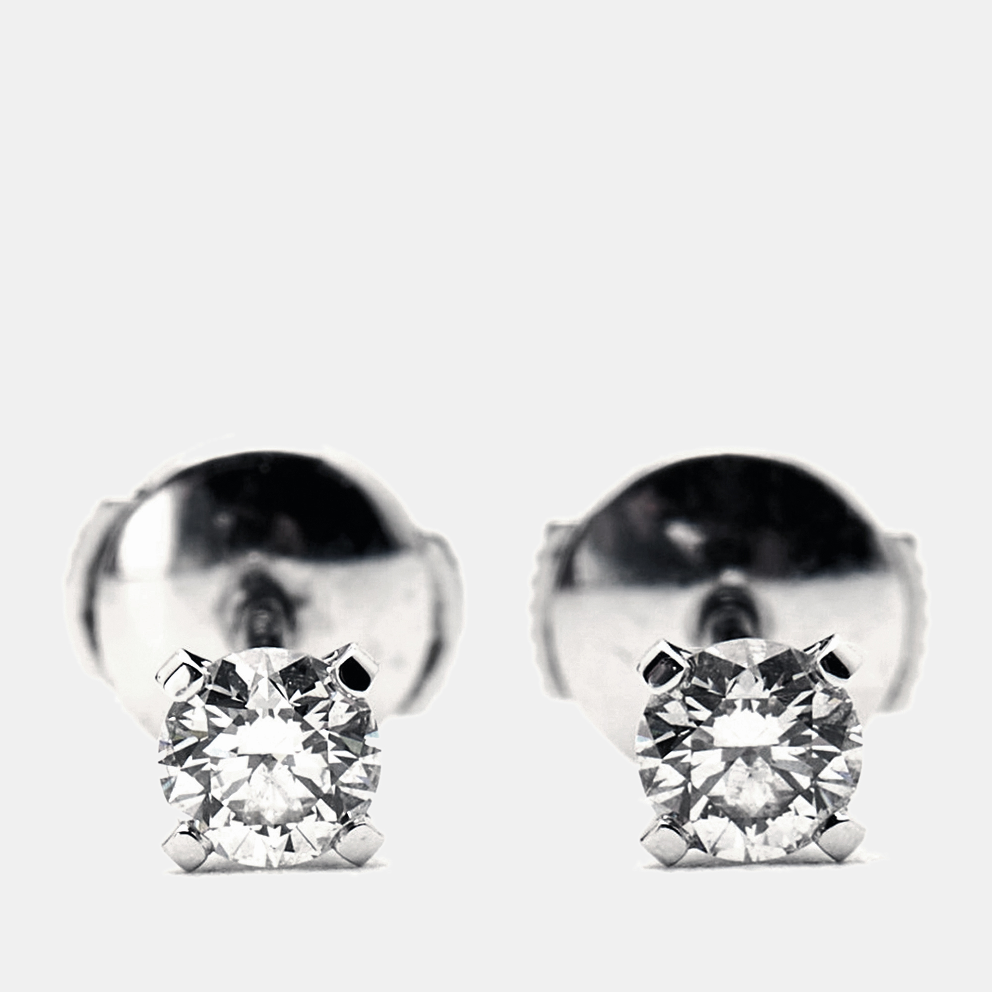 

Cartier 1895 Solitaire Diamonds 0.41 cts 18k White Gold Stud Earrings