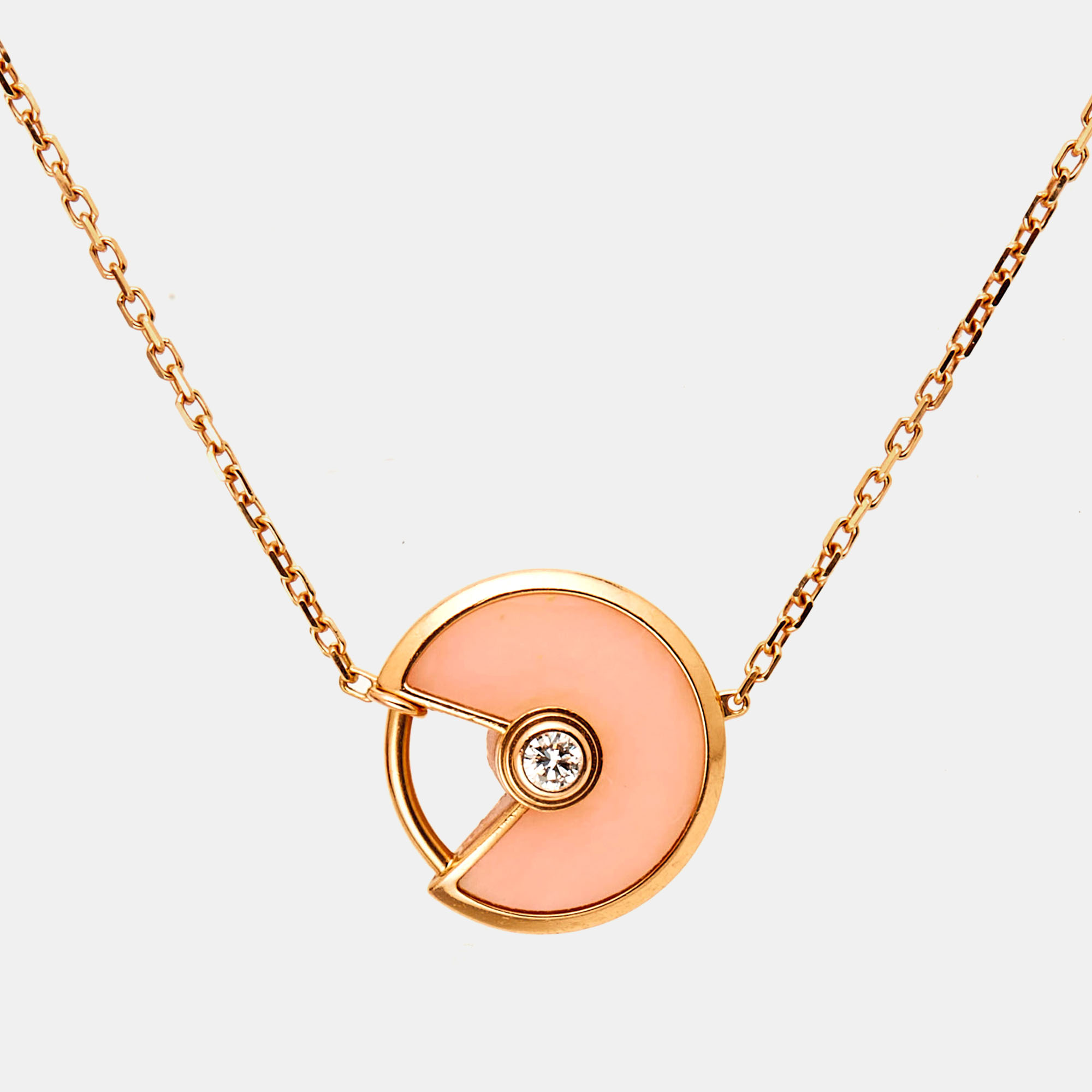 

Cartier Amulette De Cartier Pink Opal Diamond 18k Rose Gold Bracelet