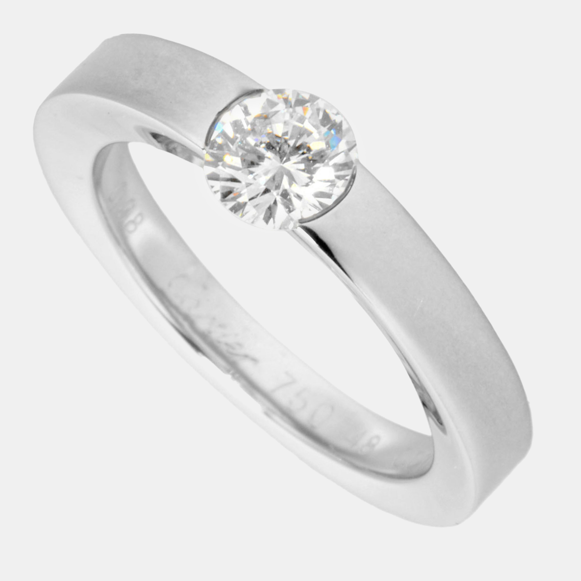 

Cartier 18K White Gold and Diamond Solitaire Ring EU 48