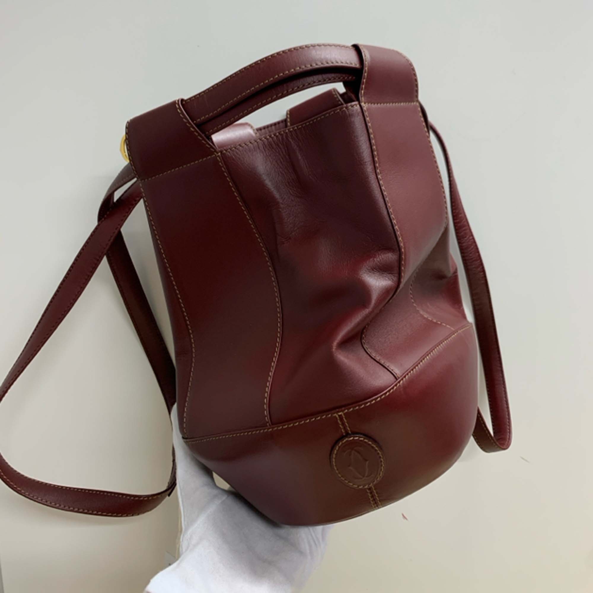 

Cartier Drawstring Bucket Red Leather Shoulder Bag