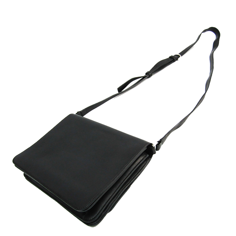 

Cartier Black Leather Shoulder Bag
