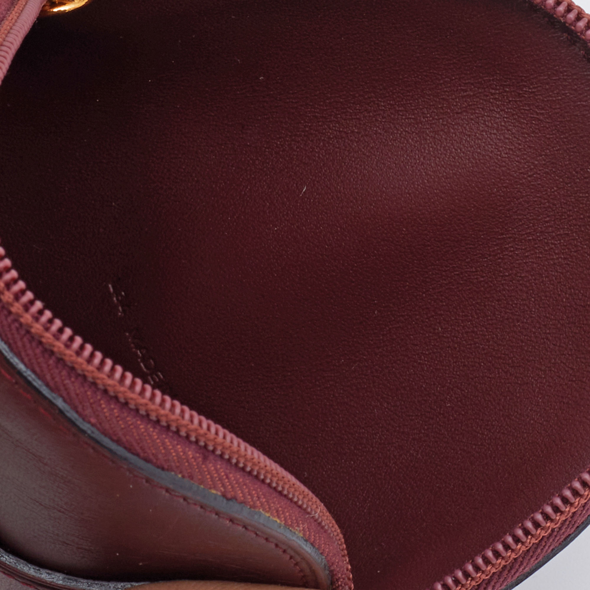 

Cartier Burgundy Leather Must De Round Coin Purse