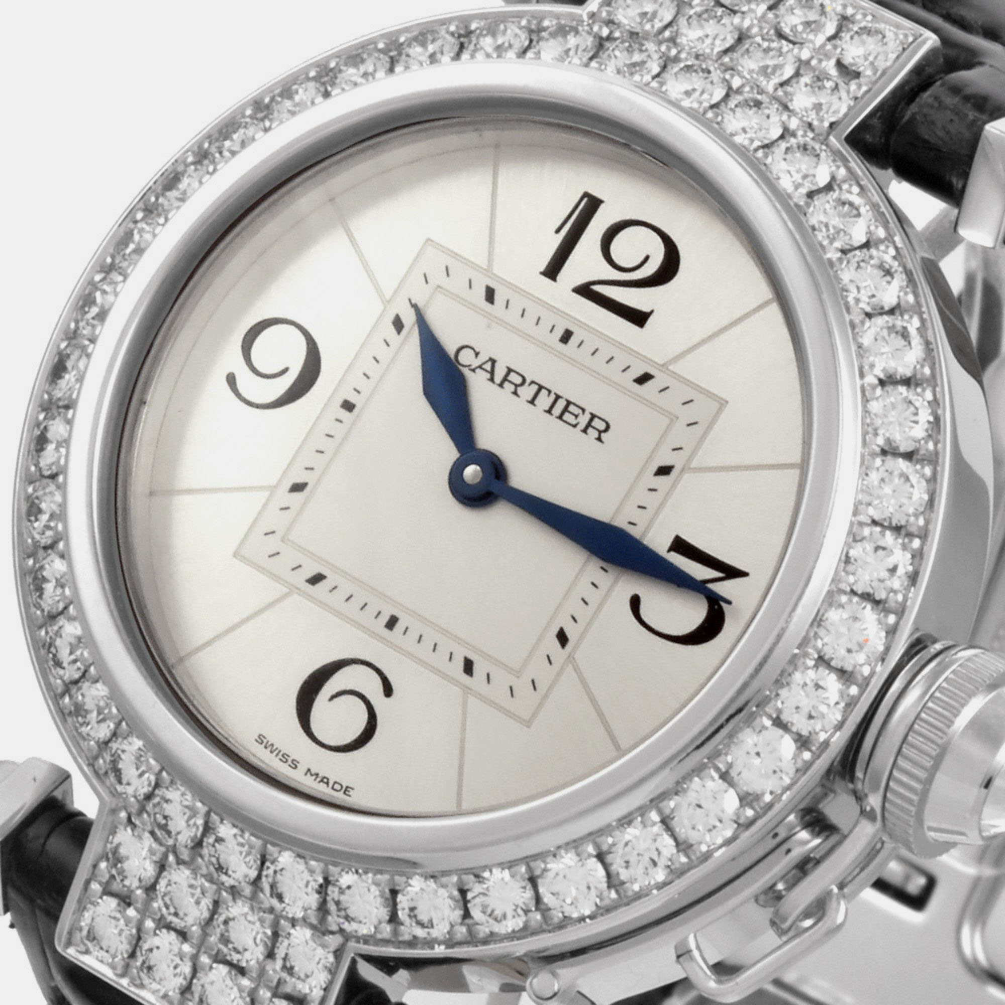

Cartier Silver Diamond 18k White Gold Pasha WJ11922G Quartz Women's Wristwatch 32 mm