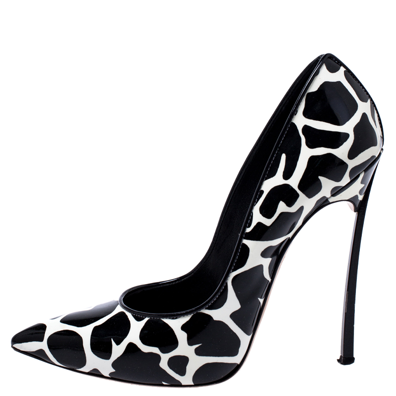 

Casadei Black/White Patent Leather Giraffe Blade Pumps Size