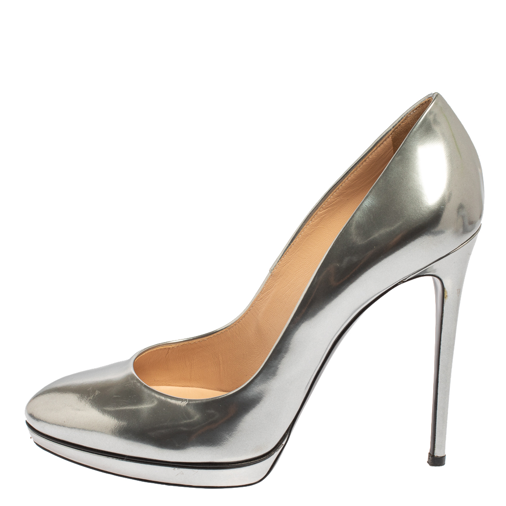 

Casadei Silver Patent Leather Pumps Size