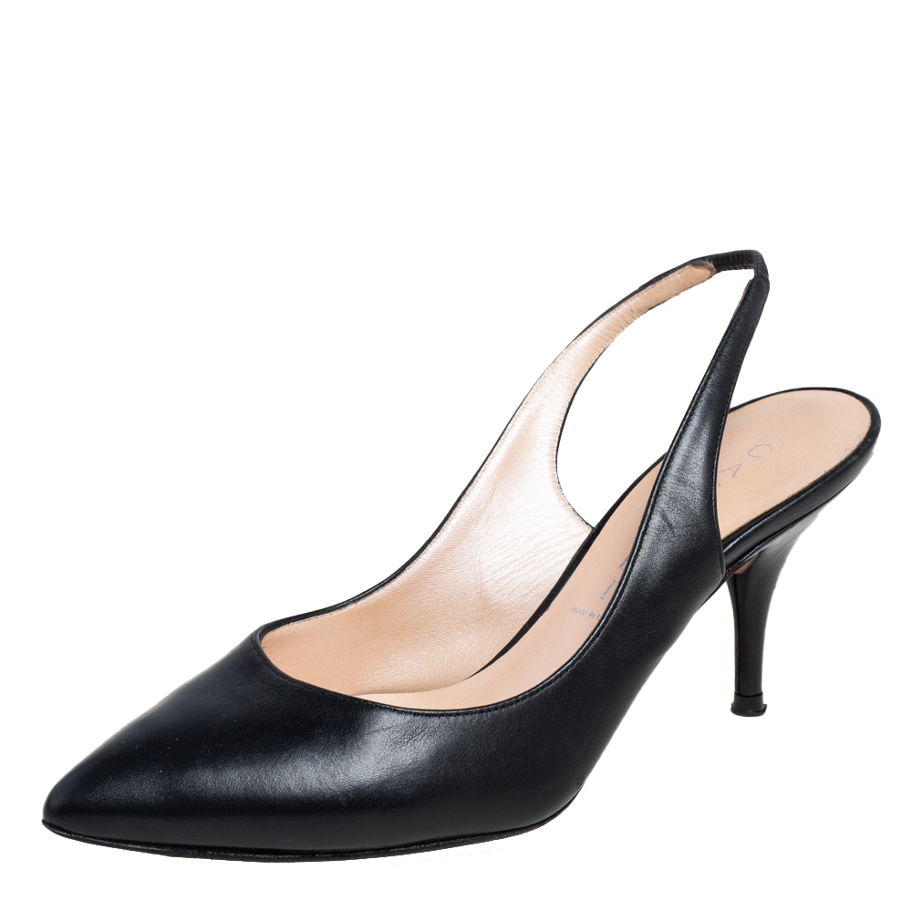 A perfect blend of timelessness and high fashion these black leather pumps will sing in harmony with your style. The Casadei pumps feature pointed toes 8 cm heels and slingbacks.