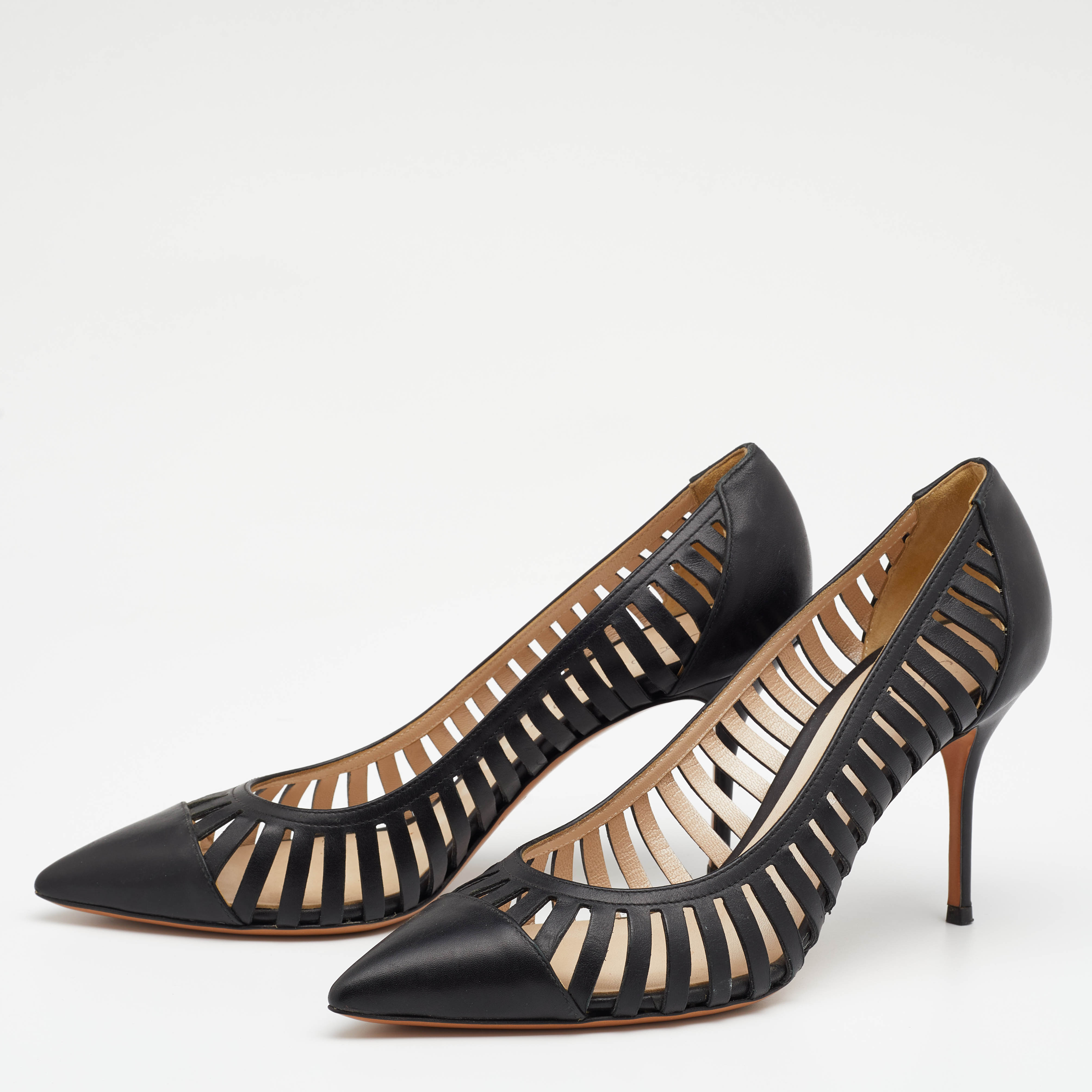 

Casadei Black Cut Out Leather Pointed Toe Pumps Size
