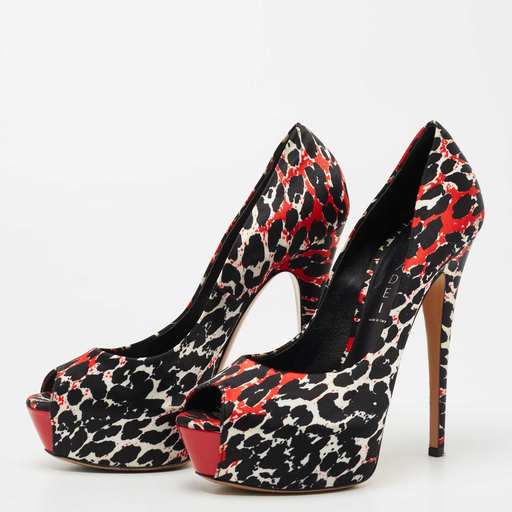 

Casadei Tricolor Printed Satin Peep Toe Platform Pumps Size, Black