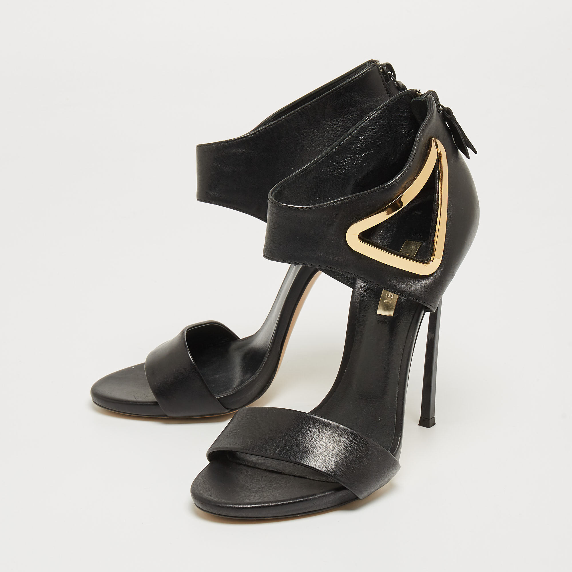 

Casadei Black Leather Cutout Detail Sandals Size