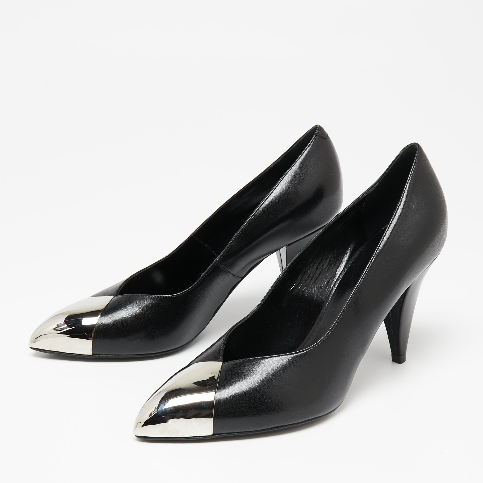 

Celine Black Leather Pointed Toe Pumps Size
