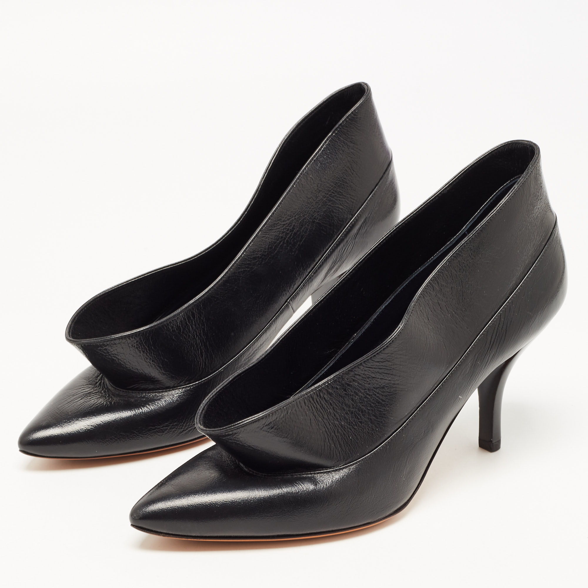 

Celine Black Leather V Pointed Toe Pumps Size