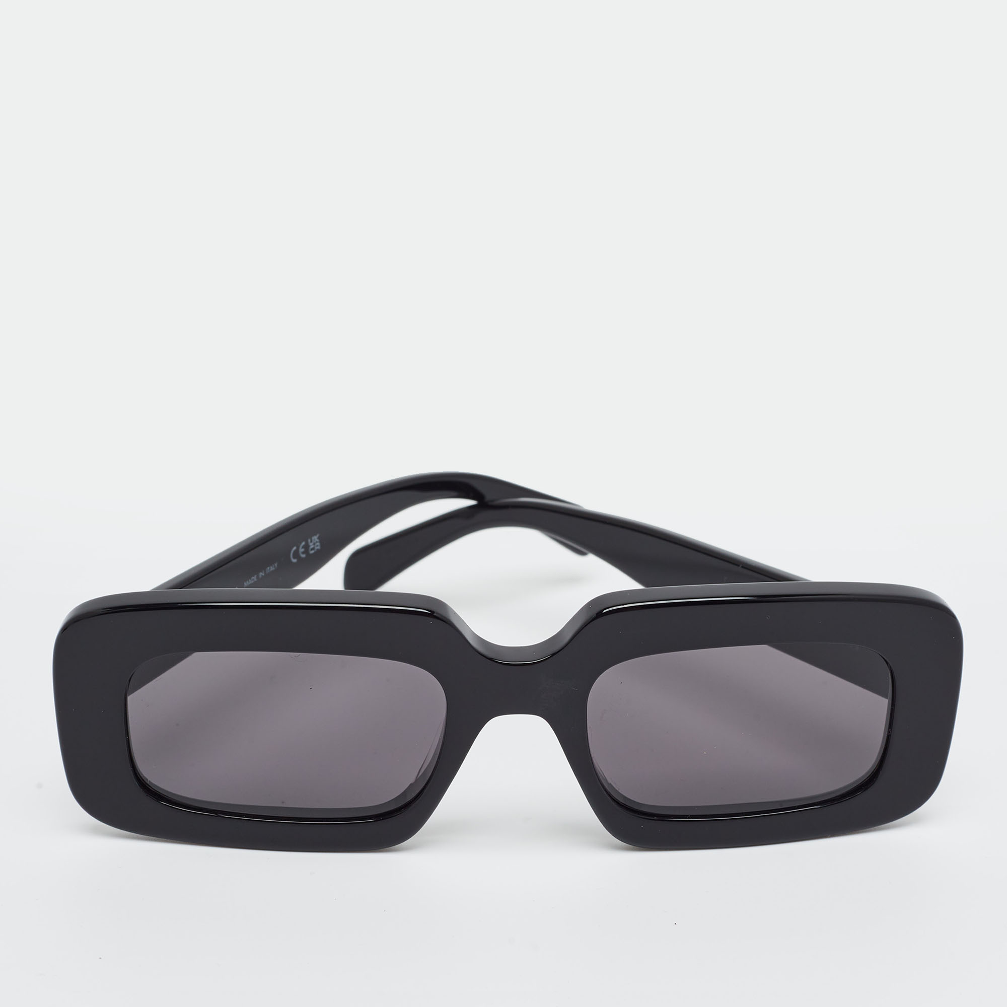 

Celine Black CL40313U Triomphe Rectangle Sunglasses