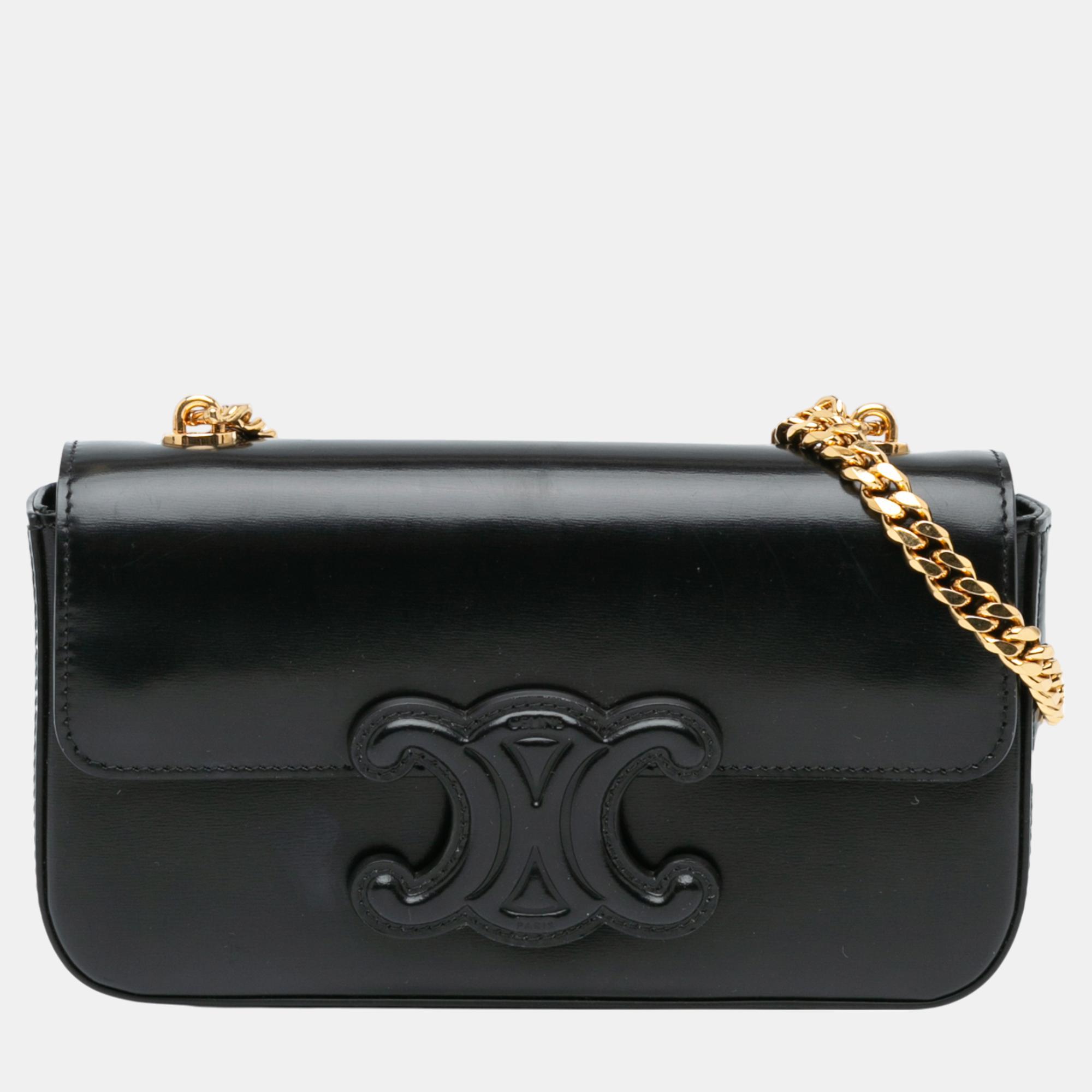 

Celine Black Calfskin Cuir Triomphe Chain Shoulder Bag