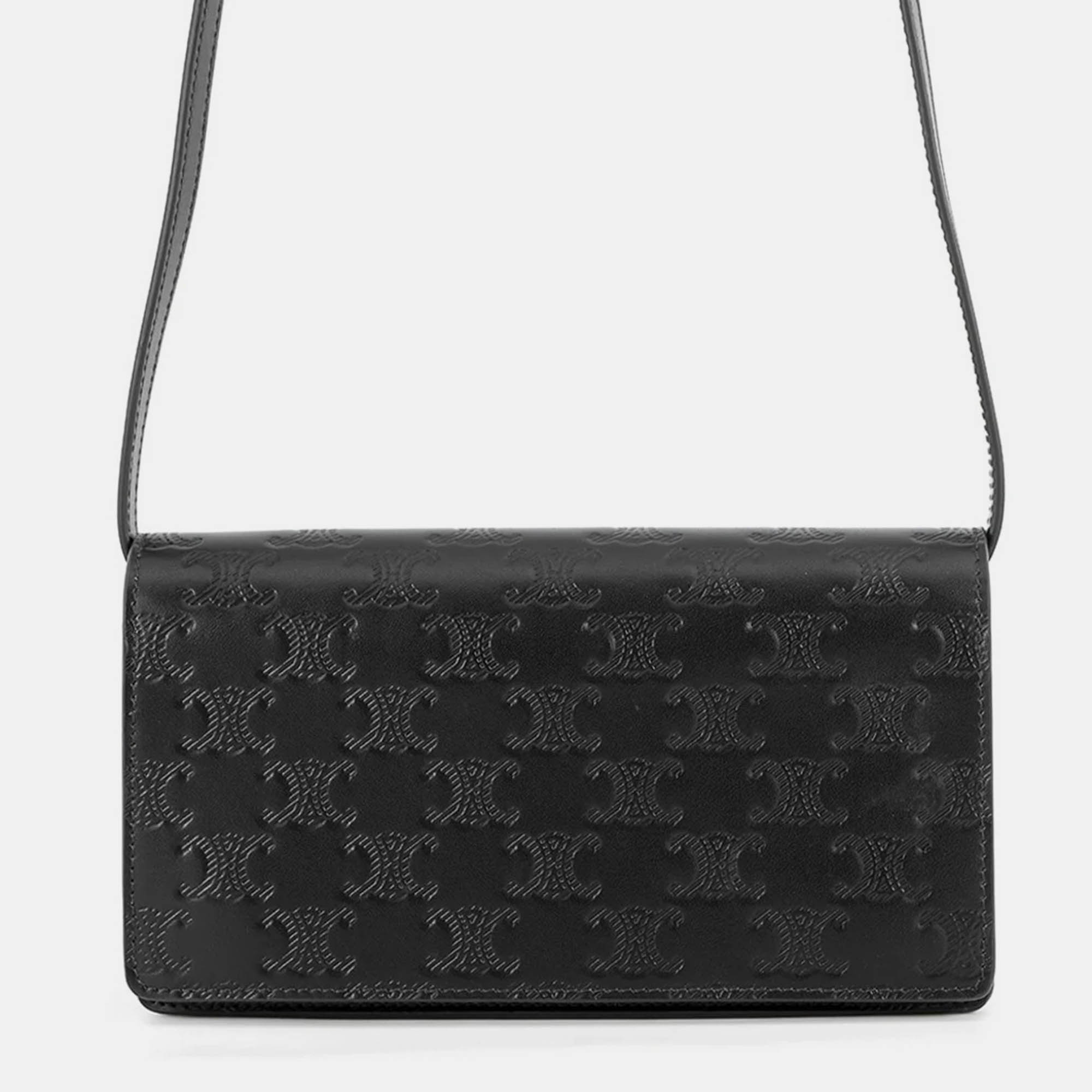 

Celine Triomphe Horizontal Sleeve Shoulder Bag Black Leather