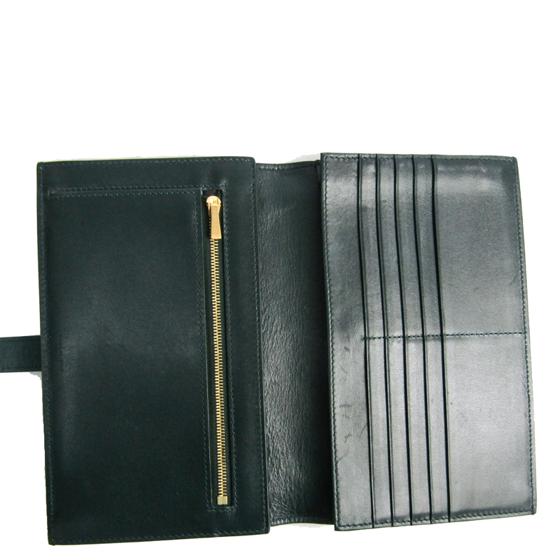 

Celine Green Leather Multifunction Strap Wallet