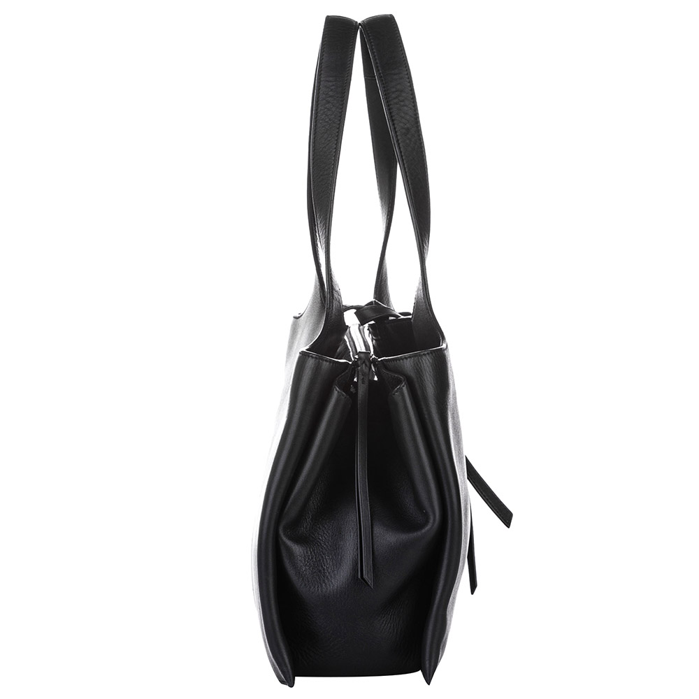 

Celine Black Leather Trifold Bag