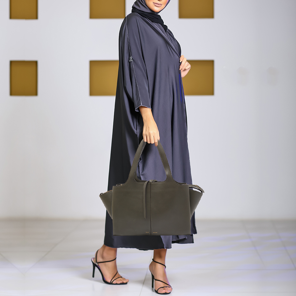 

Celine Green Leather Medium Trifold Bag