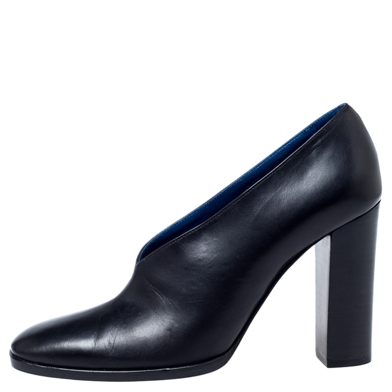 

Celine Black Leather V Neck Pumps Size