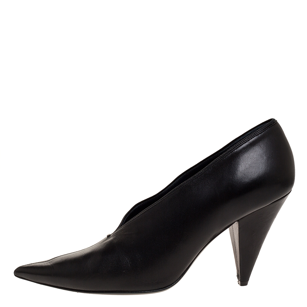 

Celine Black Leather V Cut Pointed Toe Pumps Size