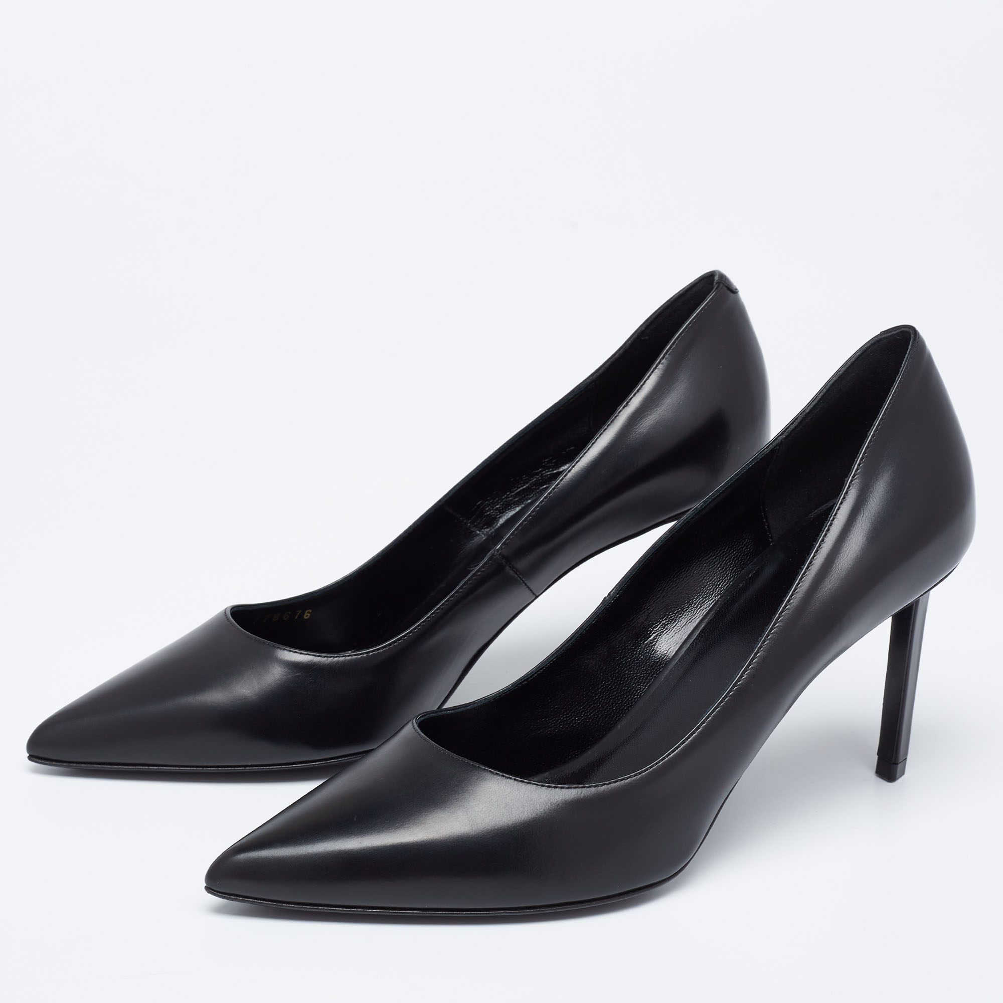 

Celine Black Leather Pointed Toe Pumps Size