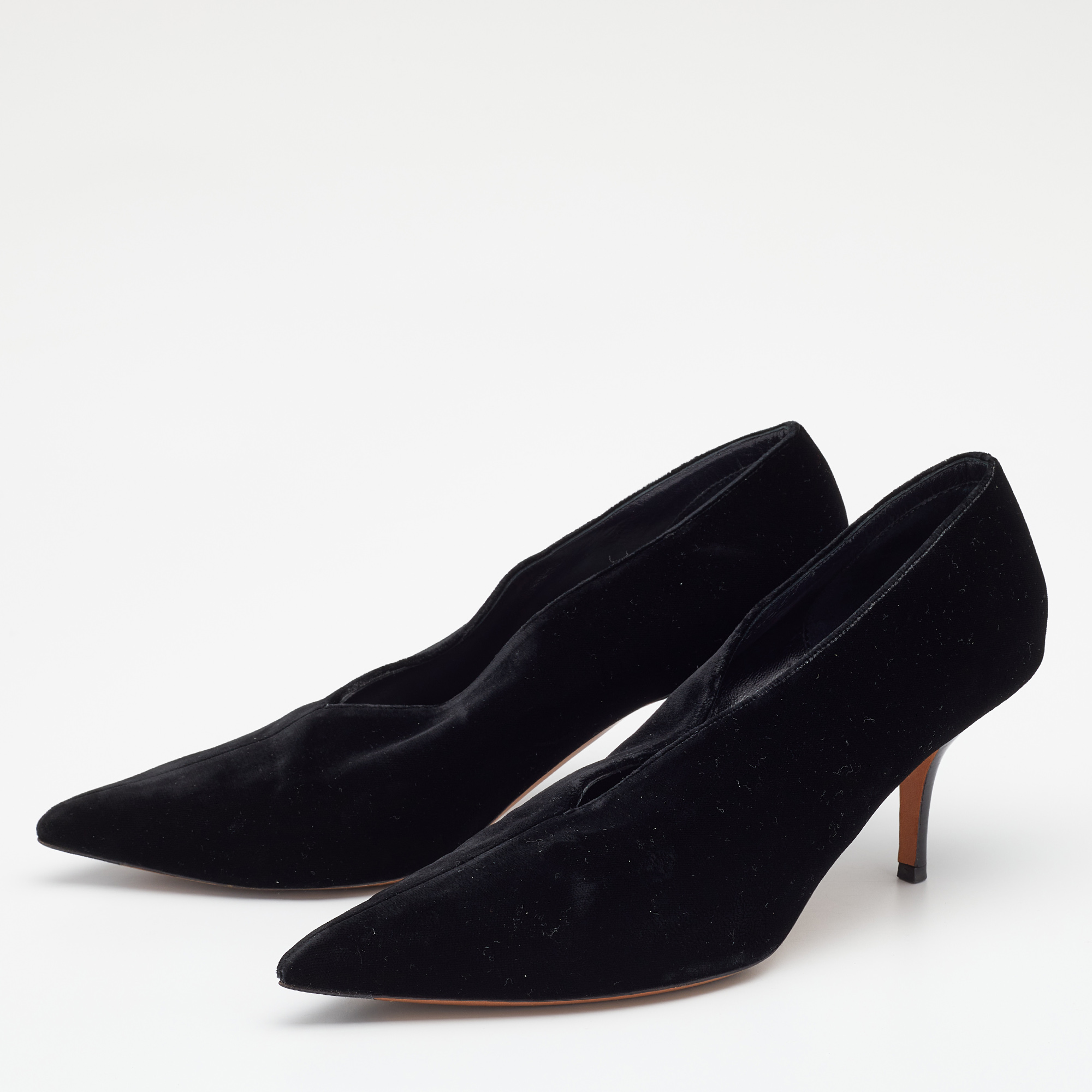 

Celine Black Velvet V Neck Pointed Toe Pumps Size