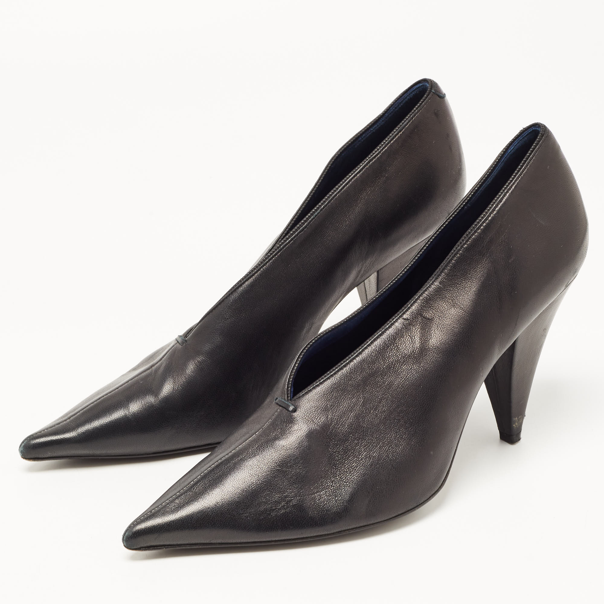 

Celine Black Leather V Neck Pointed Toe Pumps Size