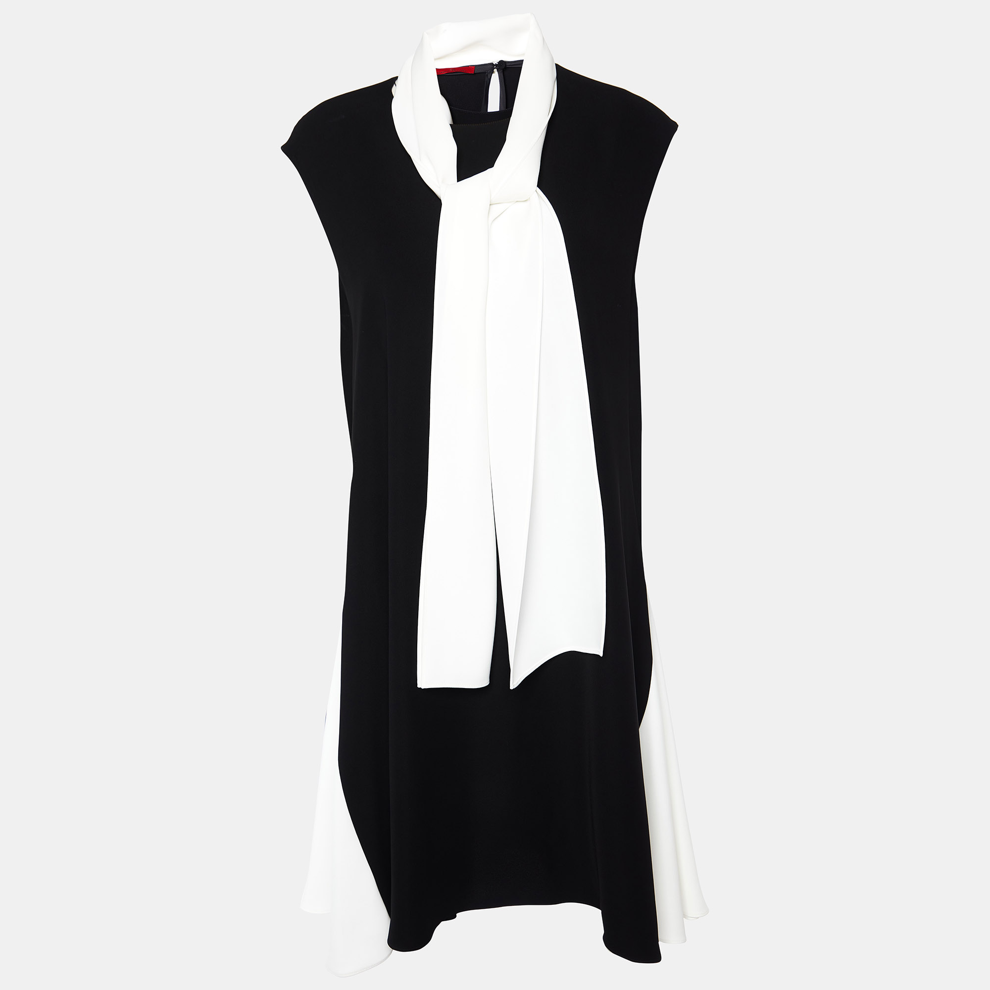 

CH Carolina Herrera Monochrome Crepe Flared Sleeveless Dress, Black