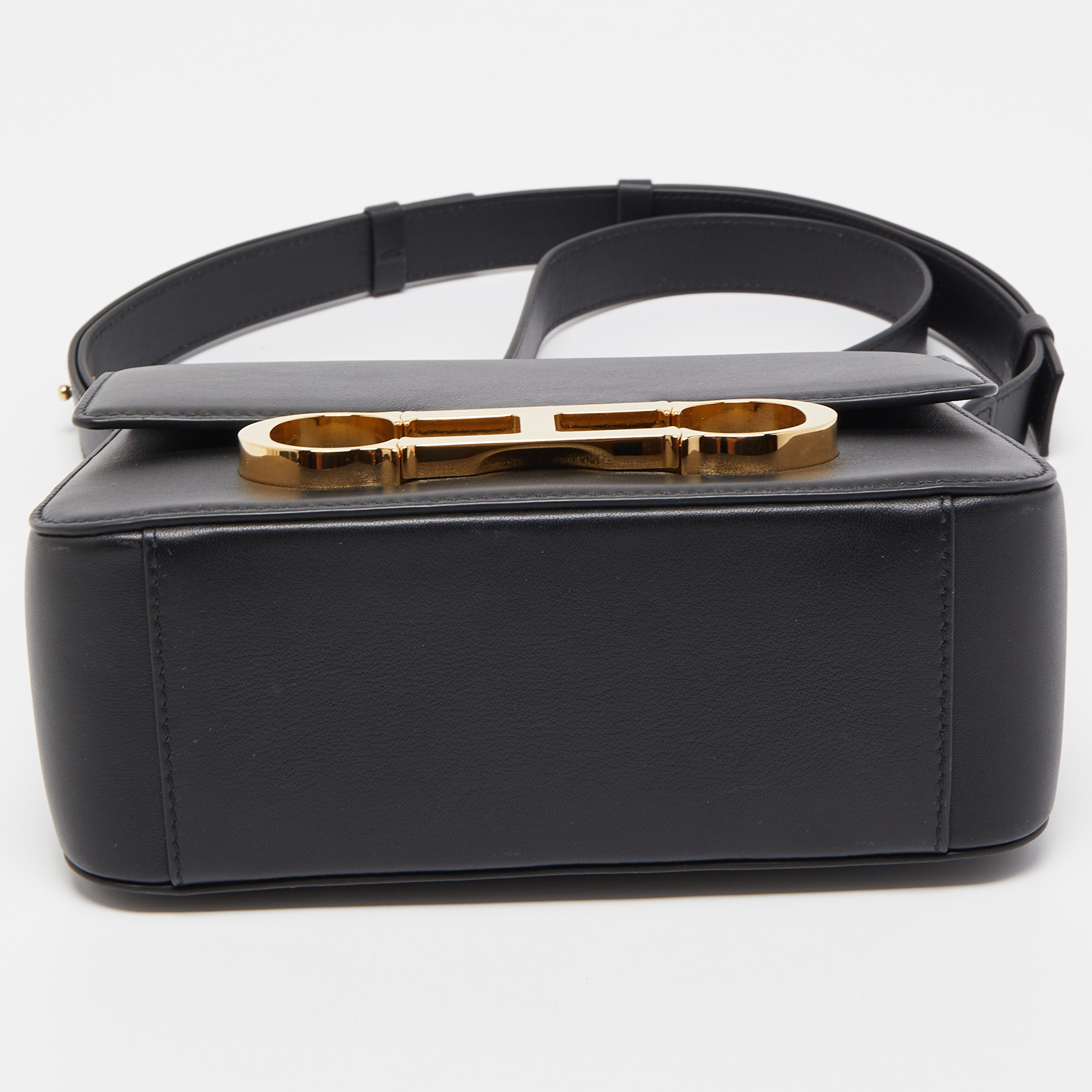 Carolina Herrera vintage black handbag, mint