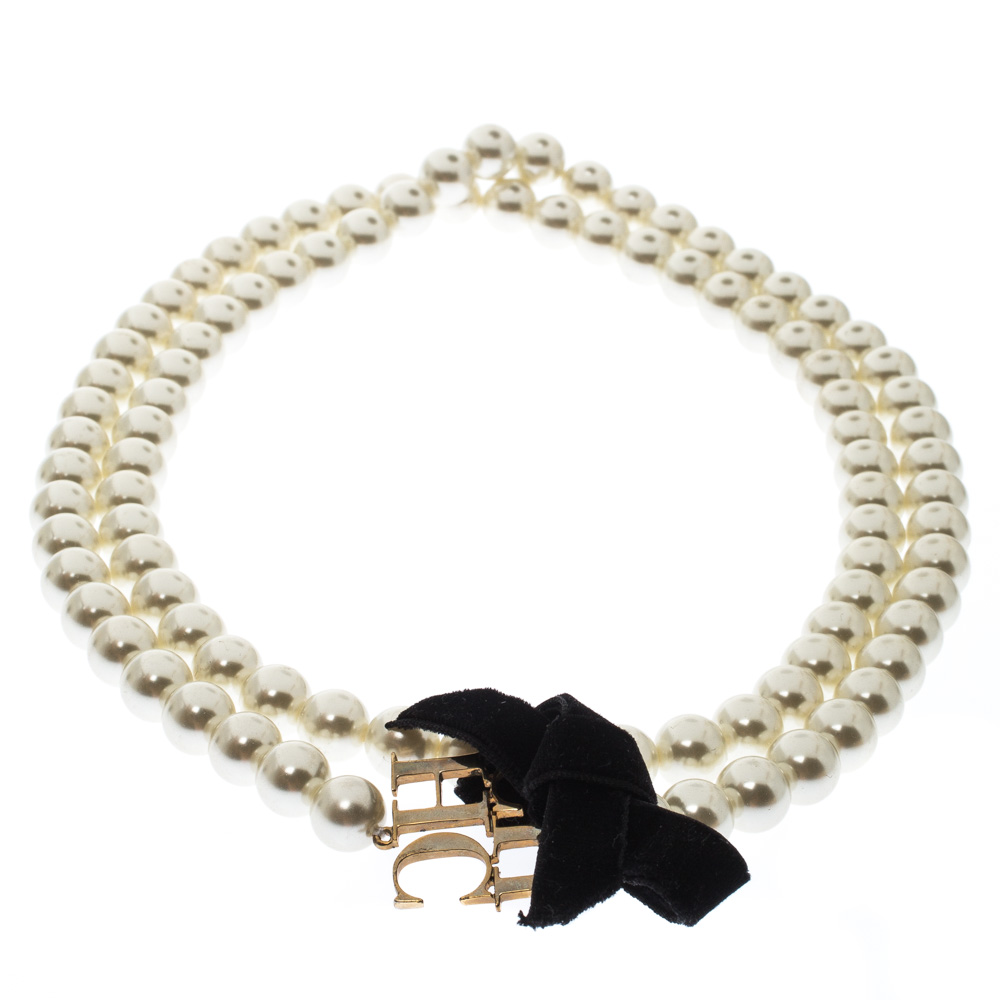 

CH Carolina Herrera Logo Faux Pearl Long Strand Necklace, Cream