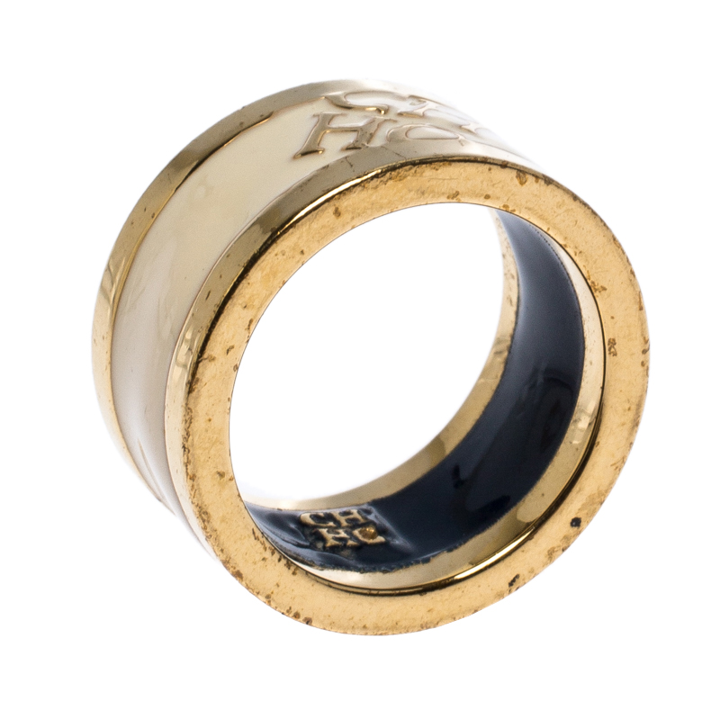 

CH Carolina Herrera Cream Enamel Gold Tone Band Ring Size