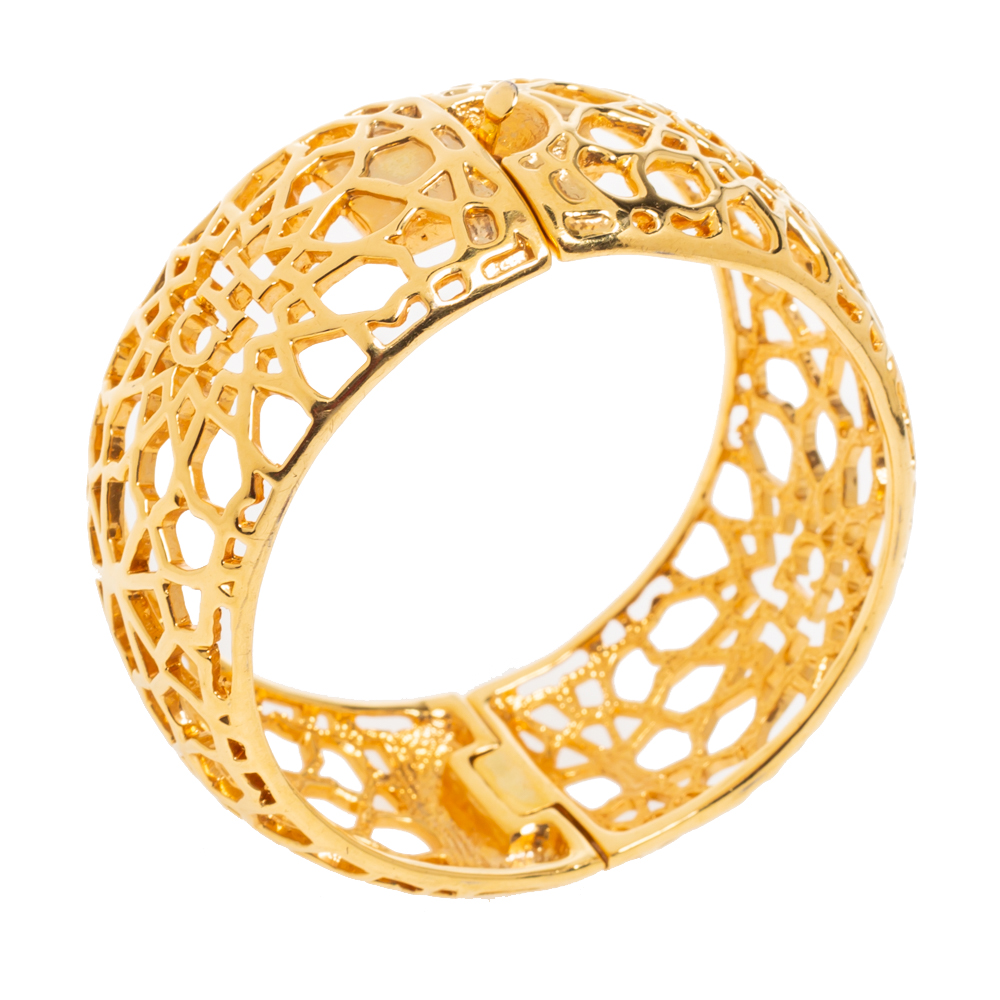 

CH Carolina Herrera Gold Tone Filigree Bangle Bracelet