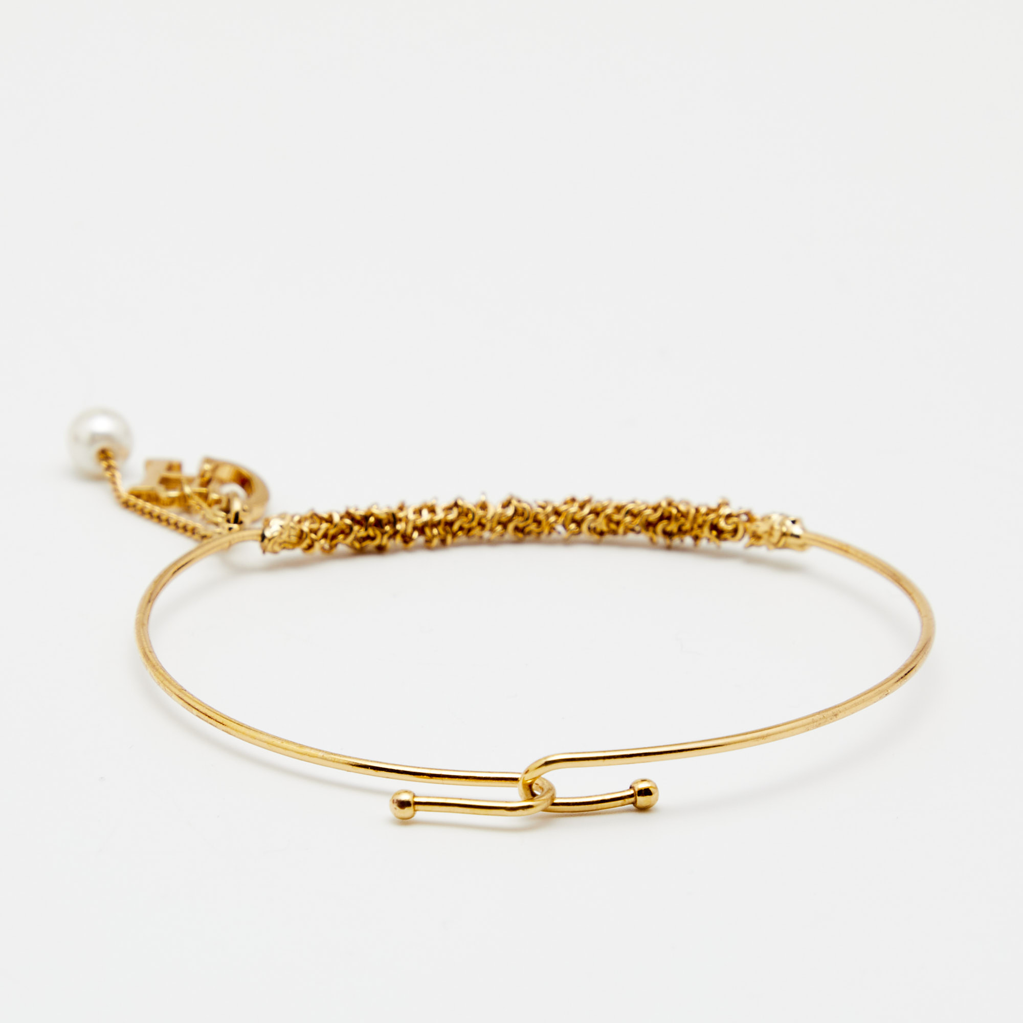 

CH Carolina Herrera Logo and Faux Pearl Charm Gold Tone Bracelet