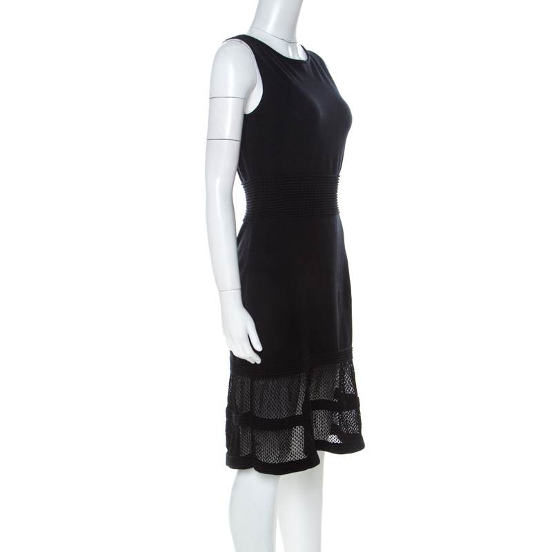 

CH Carolina Herrera Black Rib Waist Crochet Insert Detail Sleeveless Dress