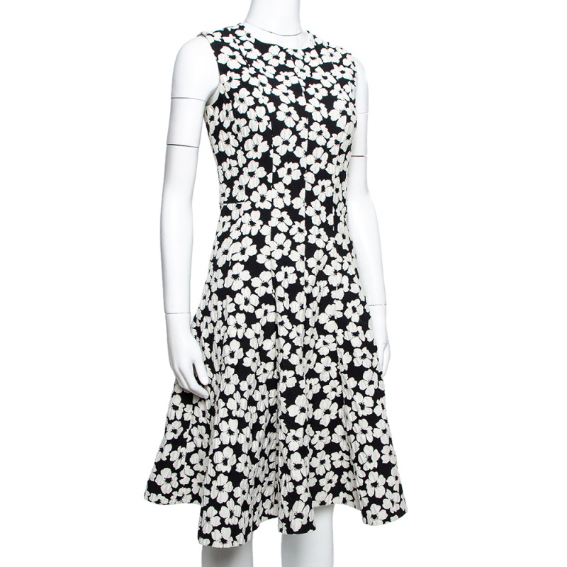 

CH Carolina Herrera Monochrome Floral Jacquard Flared Dress, Black