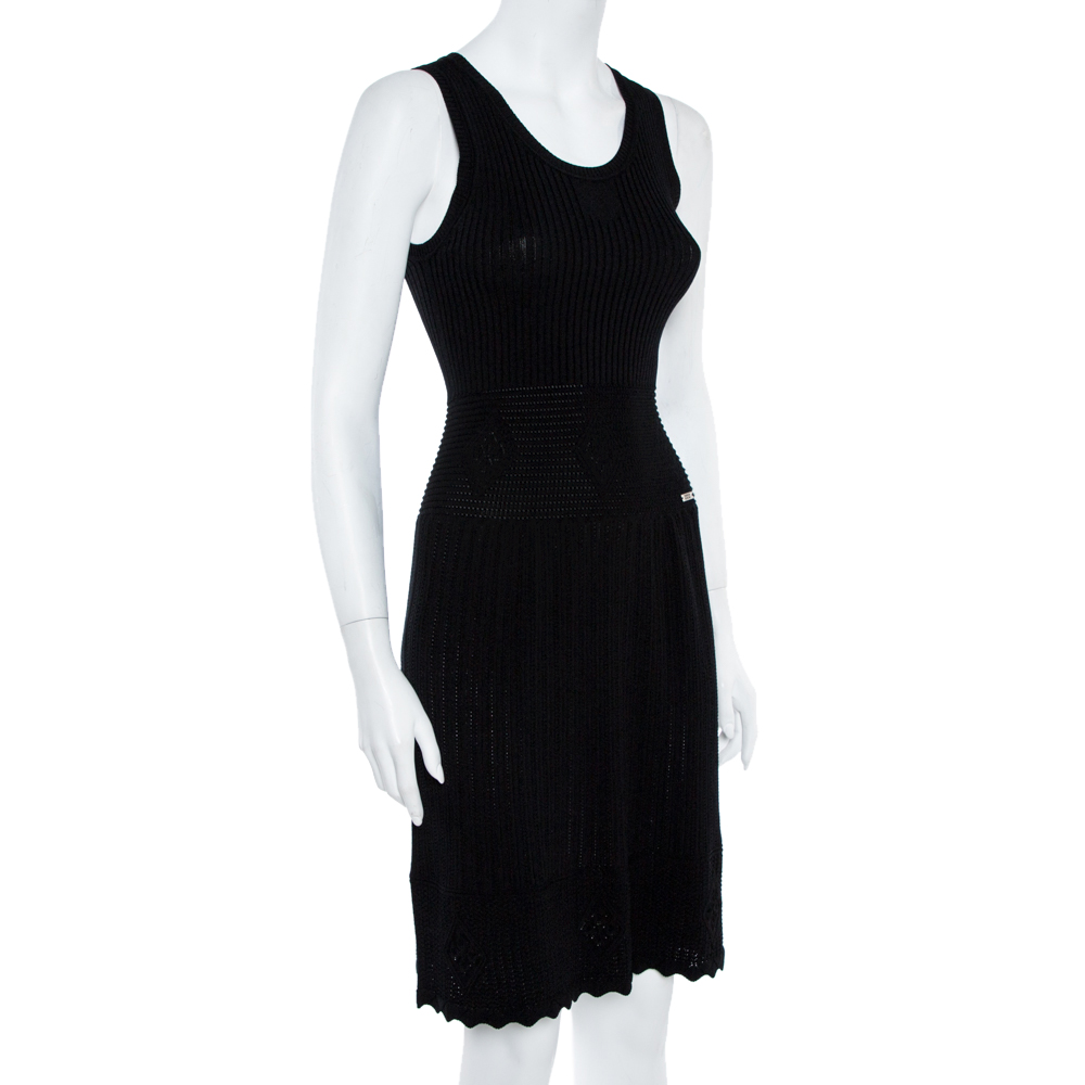 

CH Carolina Herrera Black Rib Knit Scoop Neck Fit & Flare Dress