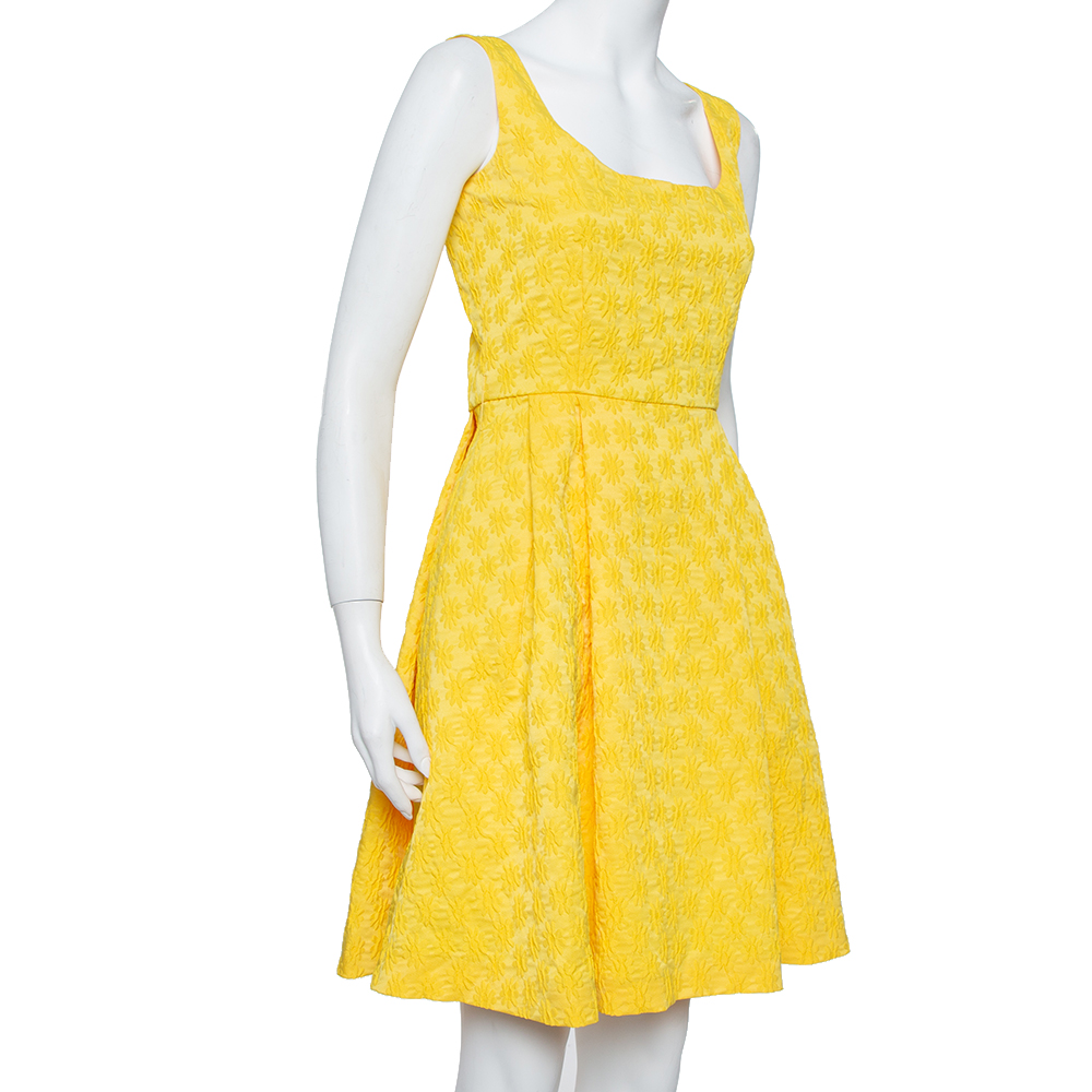 

CH Carolina Herrera Yellow Embossed Jacquard Pleated Sleeveless Midi Dress