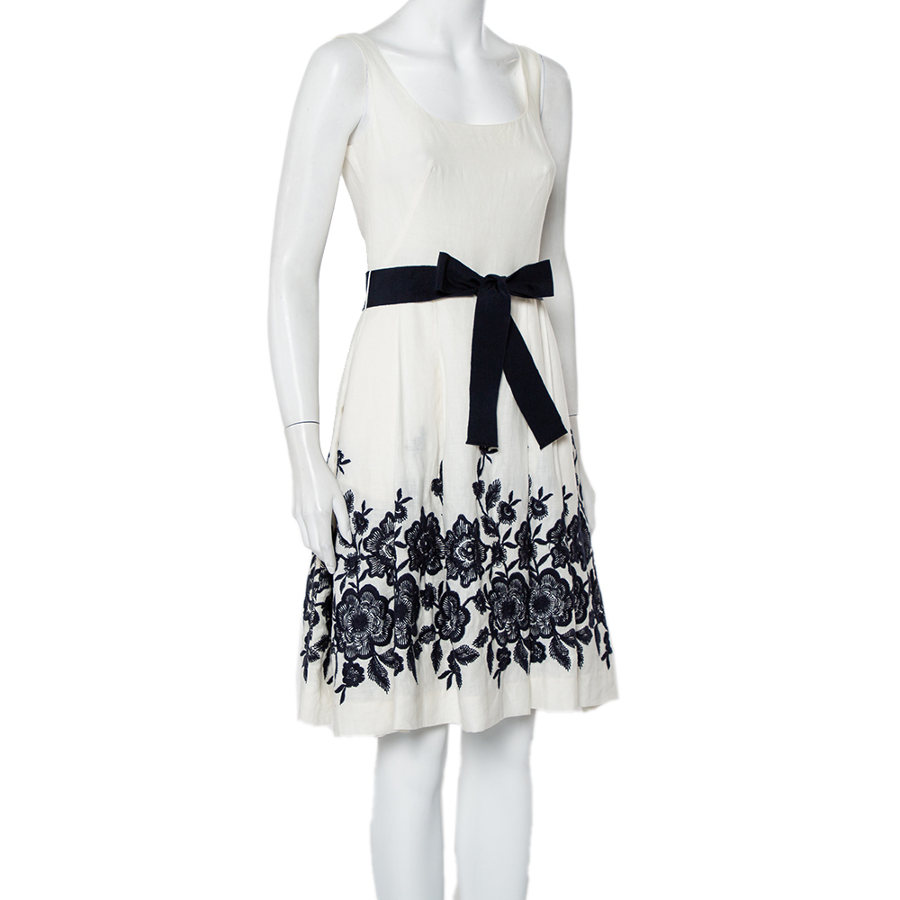 

CH Carolina Herrera White Line Contrast Floral Embroidered Flared Belted Midi Dress