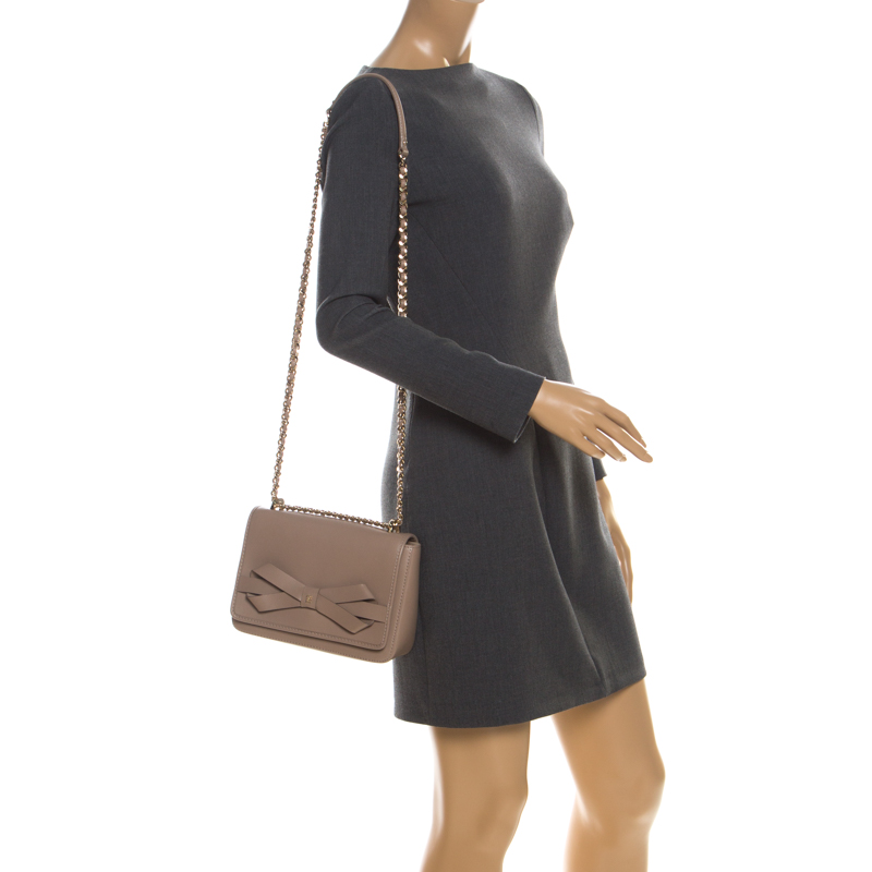 

CH Carolina Herrera Beige Leather Flap Crossbody Bag