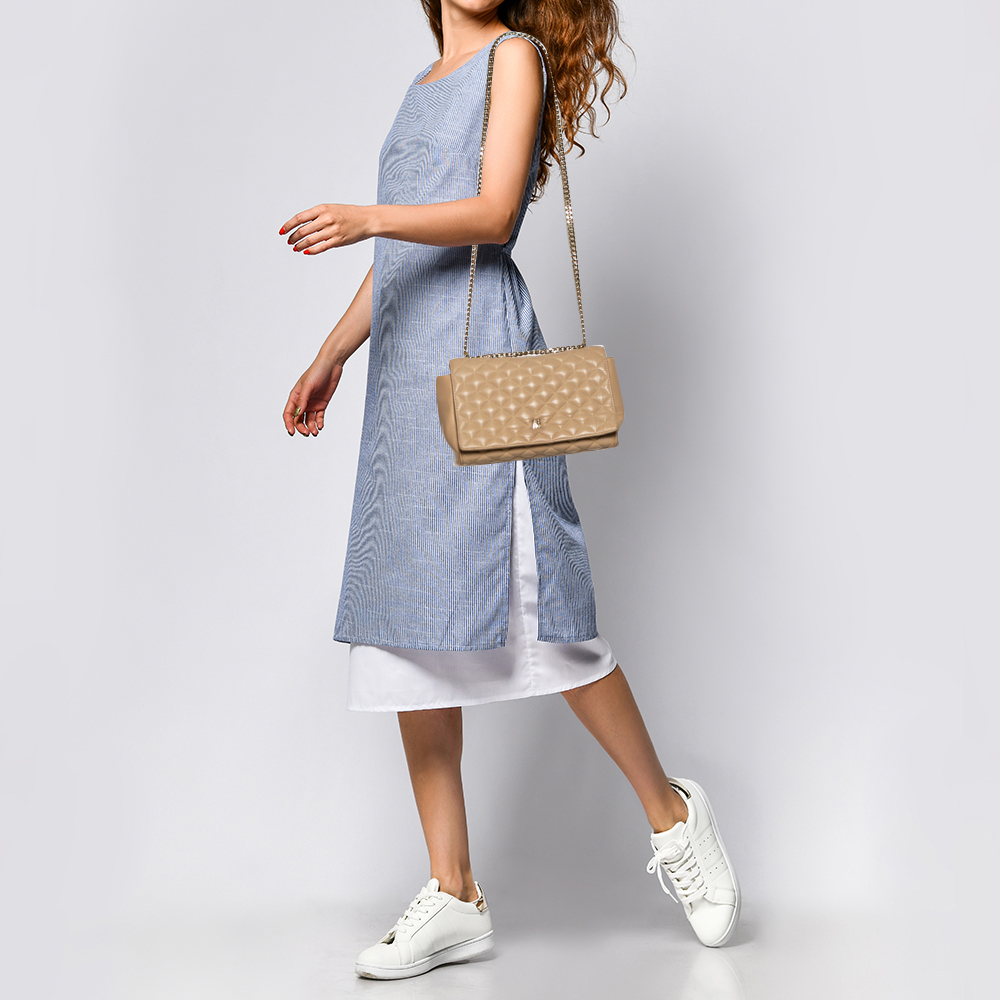 

CH Carolina Herrera Beige Quilted Leather Shoulder Bag