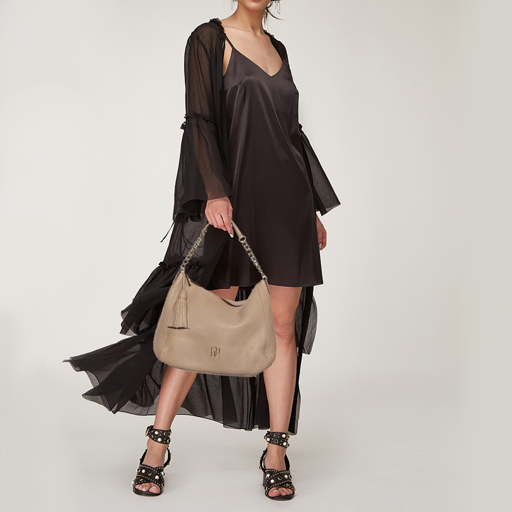 

Carolina Herrera Beige Leather Chain Tassel Hobo