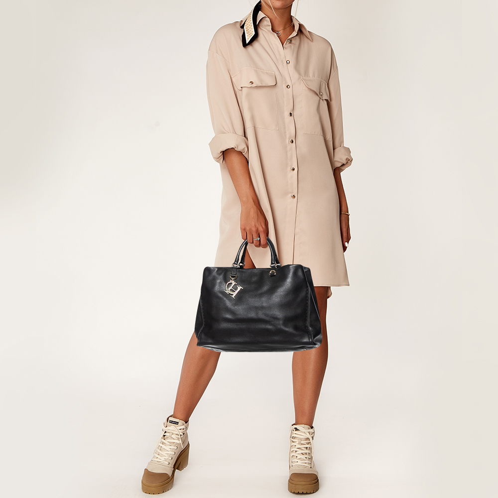 

CH Carolina Herrera Black Leather Tote