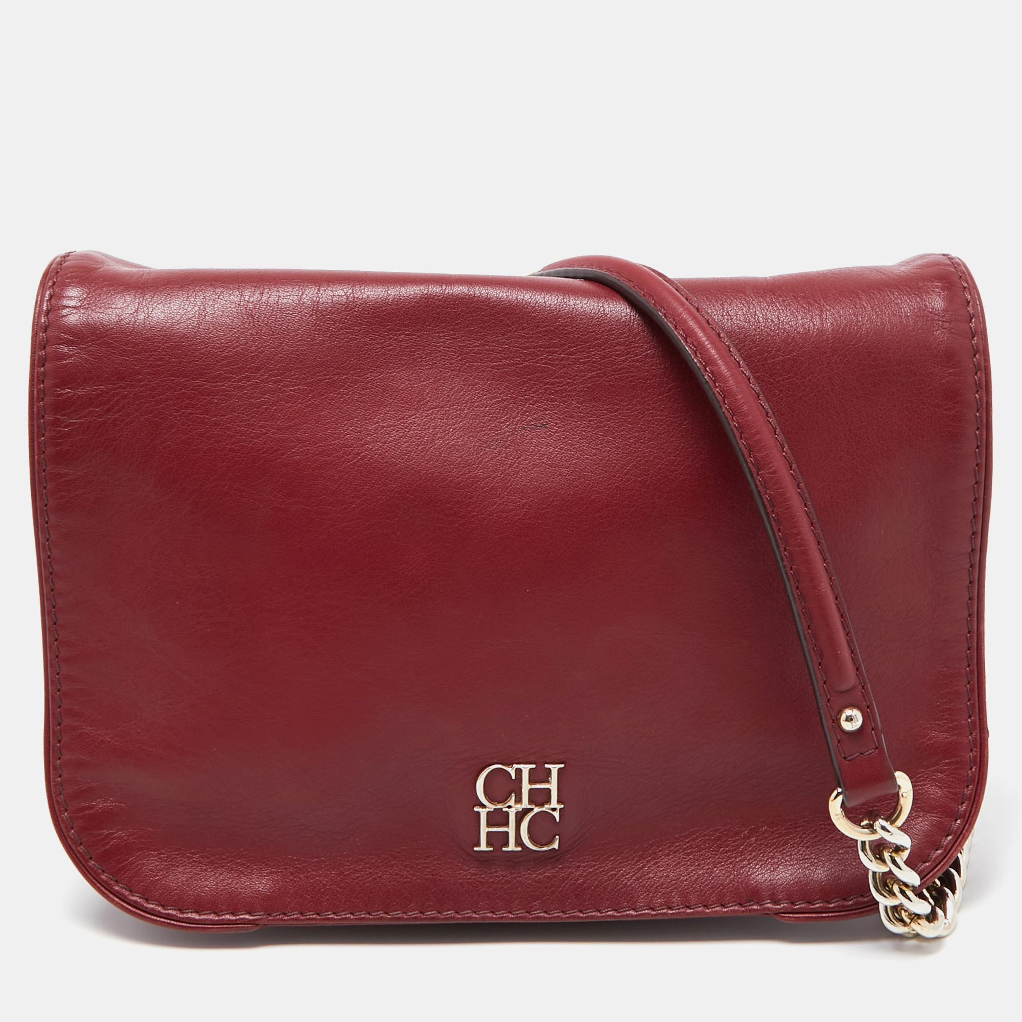 Indulge in timeless luxury with this CH Carolina Herrera bag for women. Meticulously crafted this exquisite accessory embodies elegance functionality and style making it the ultimate companion for every sophisticated woman.