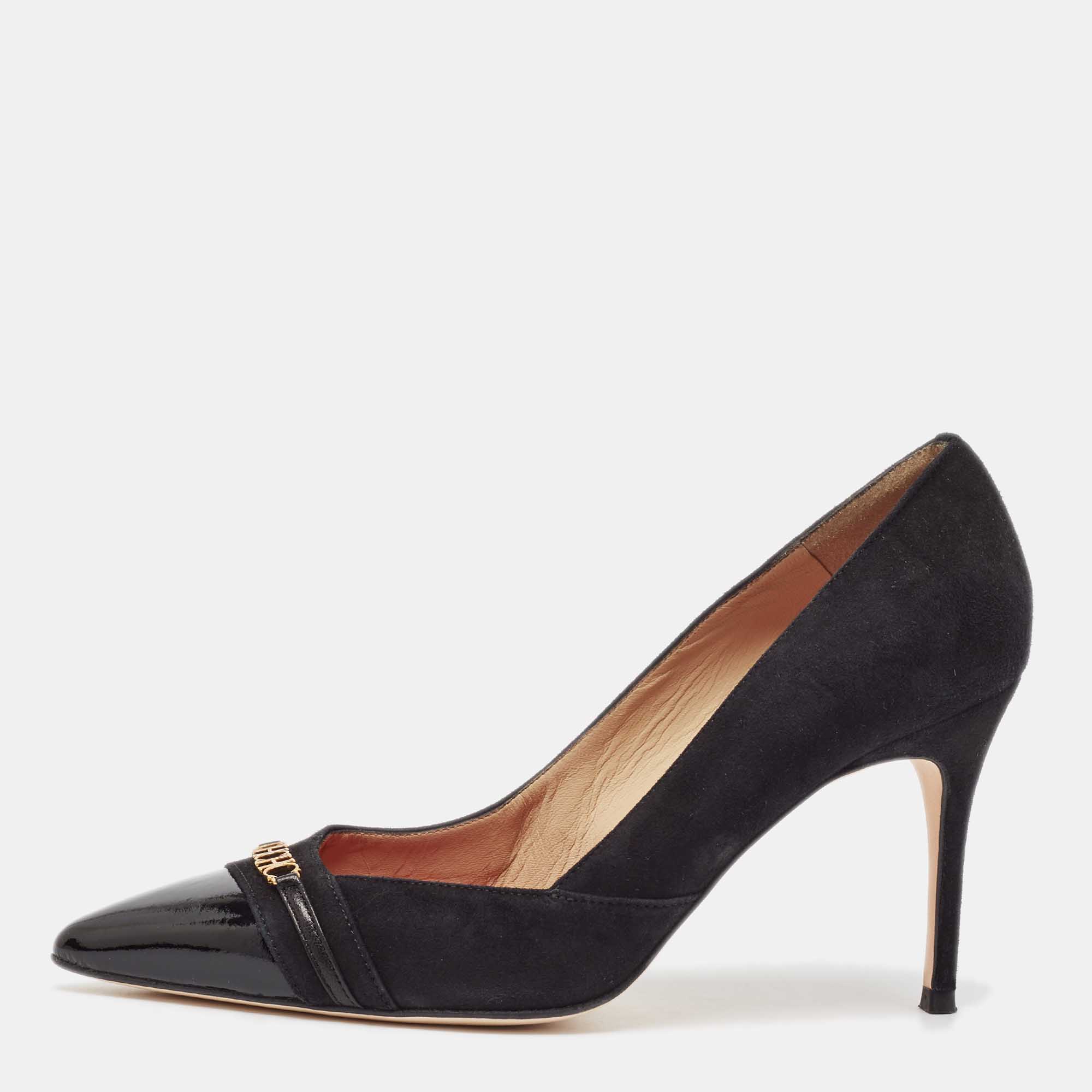 

CH Carolina Herrera Black Suede Pointed Toe Pumps Size