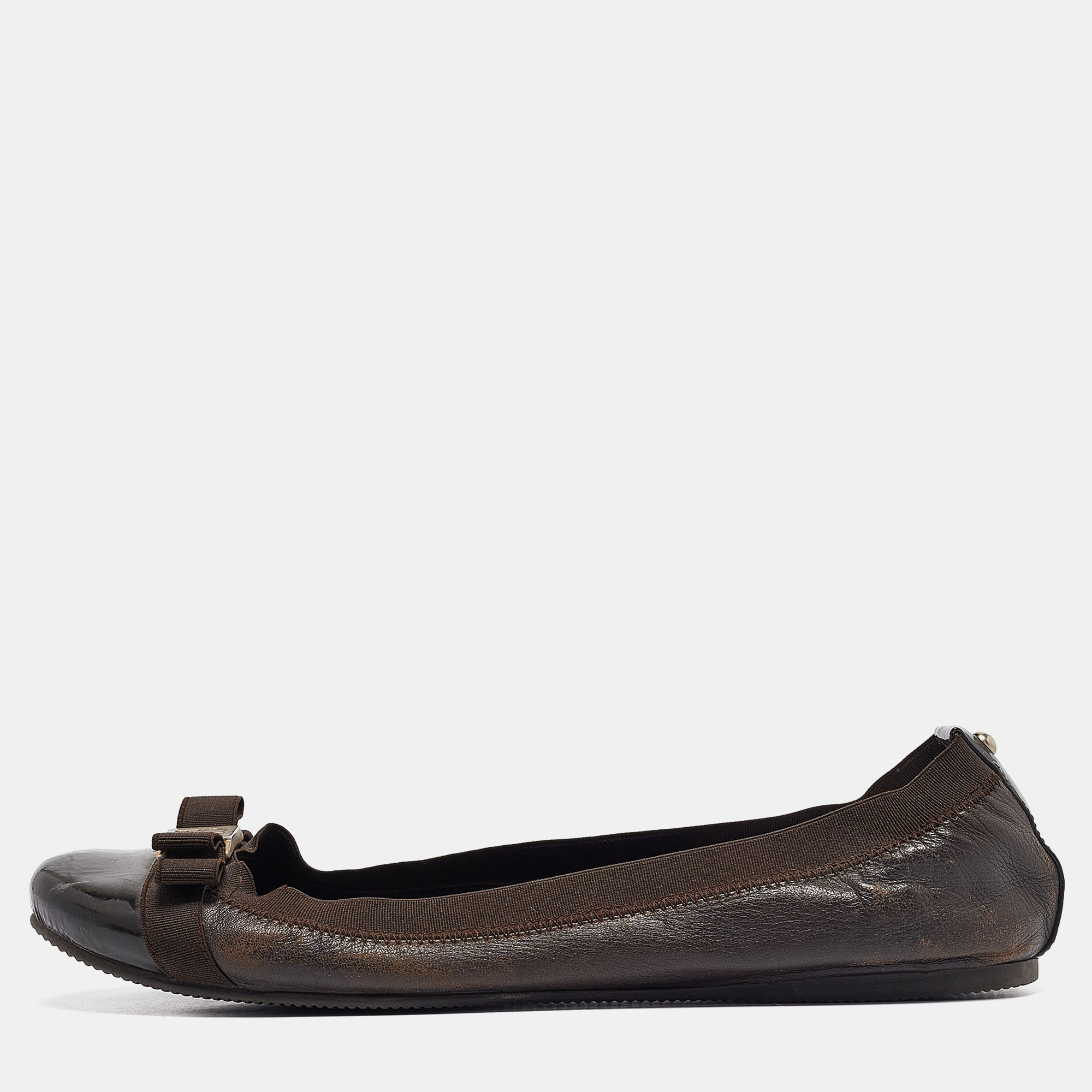 

CH Carolina Herrera Brown Leather and Patent Cap Toe Bow Scrunch Ballet Flats Size