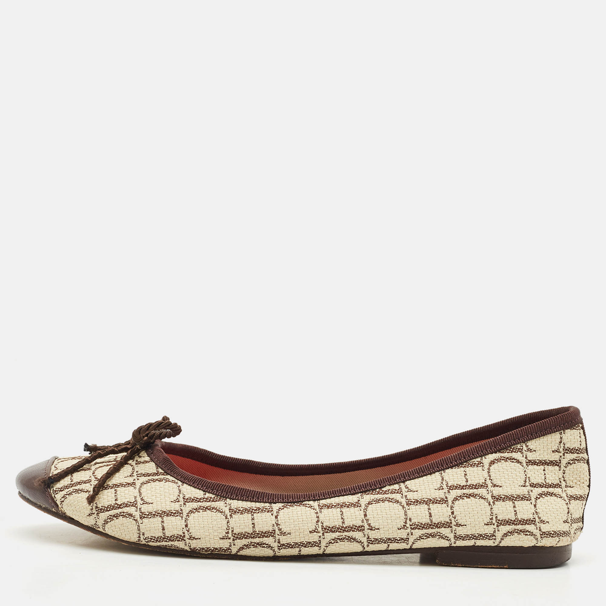 Pre-owned Ch Carolina Herrera Cream/brown Monogram Canvas Bow Ballet Flats Size 36 In Beige