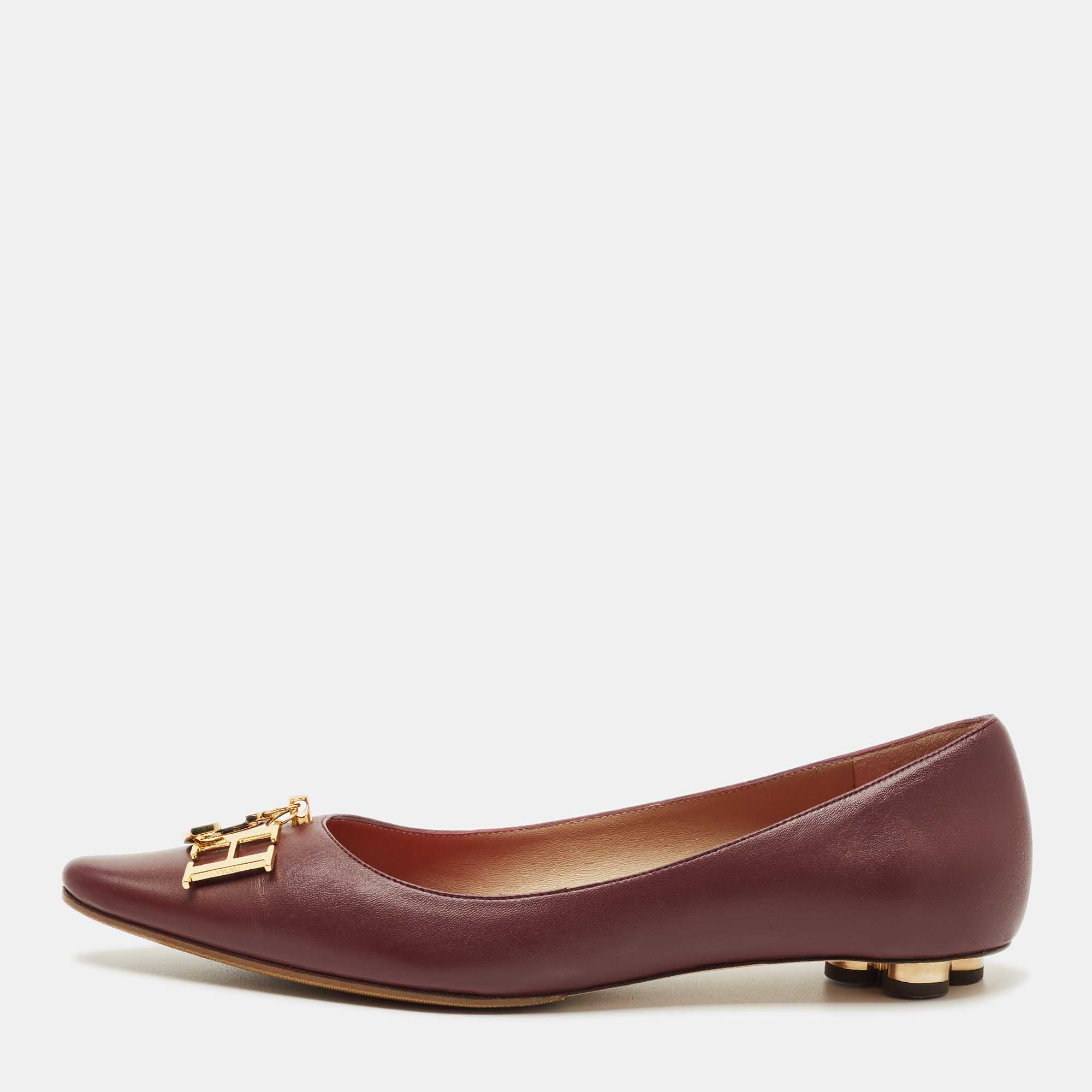 

CH Carolina Herrera Burgundy Leather Smoking Slippers Size