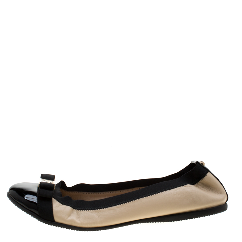 

CH Carolina Herrera Two Tone Bow Ballet Flats Size, Beige