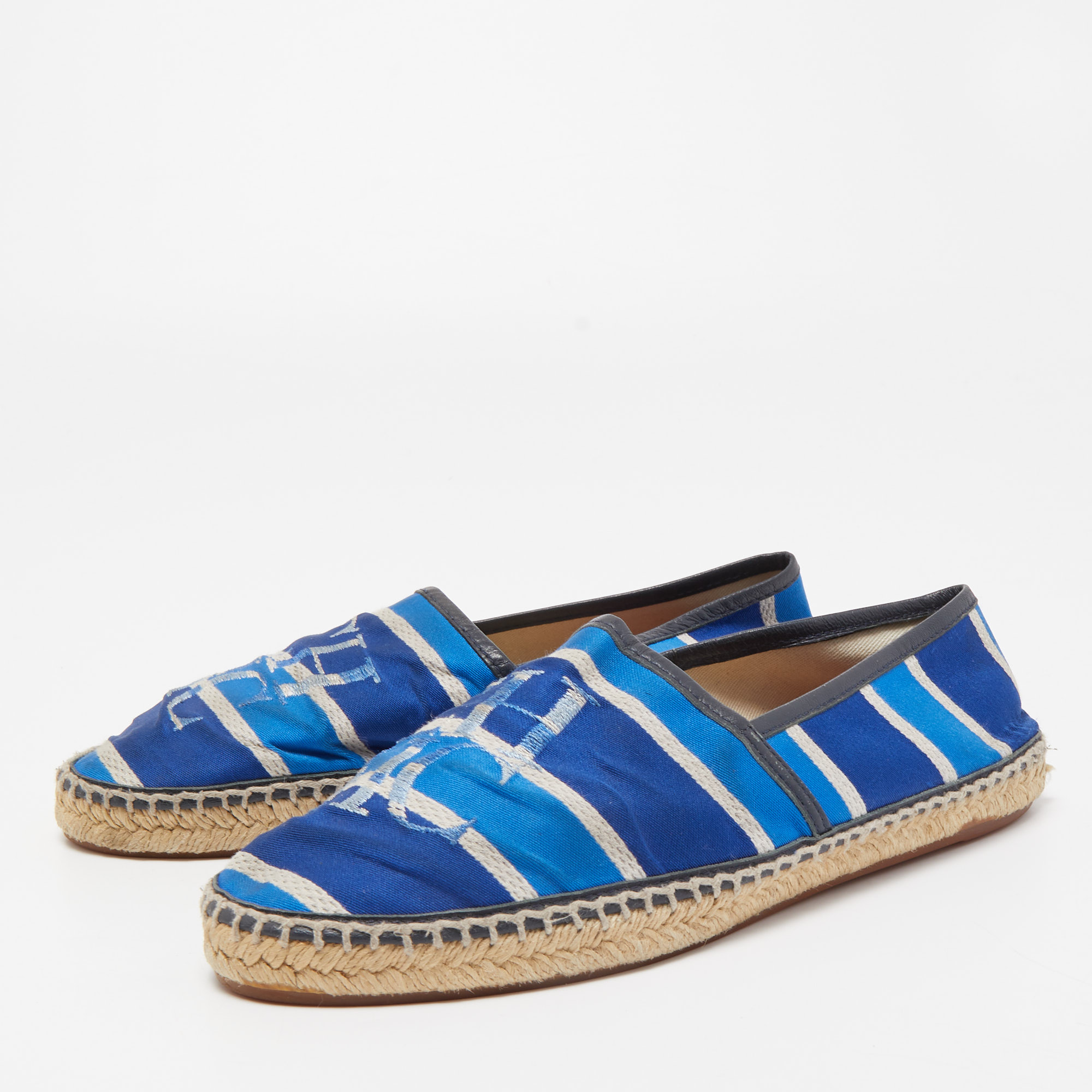 

CH Carolina Herrera Blue Canvas Striped Espadrille Flats Size