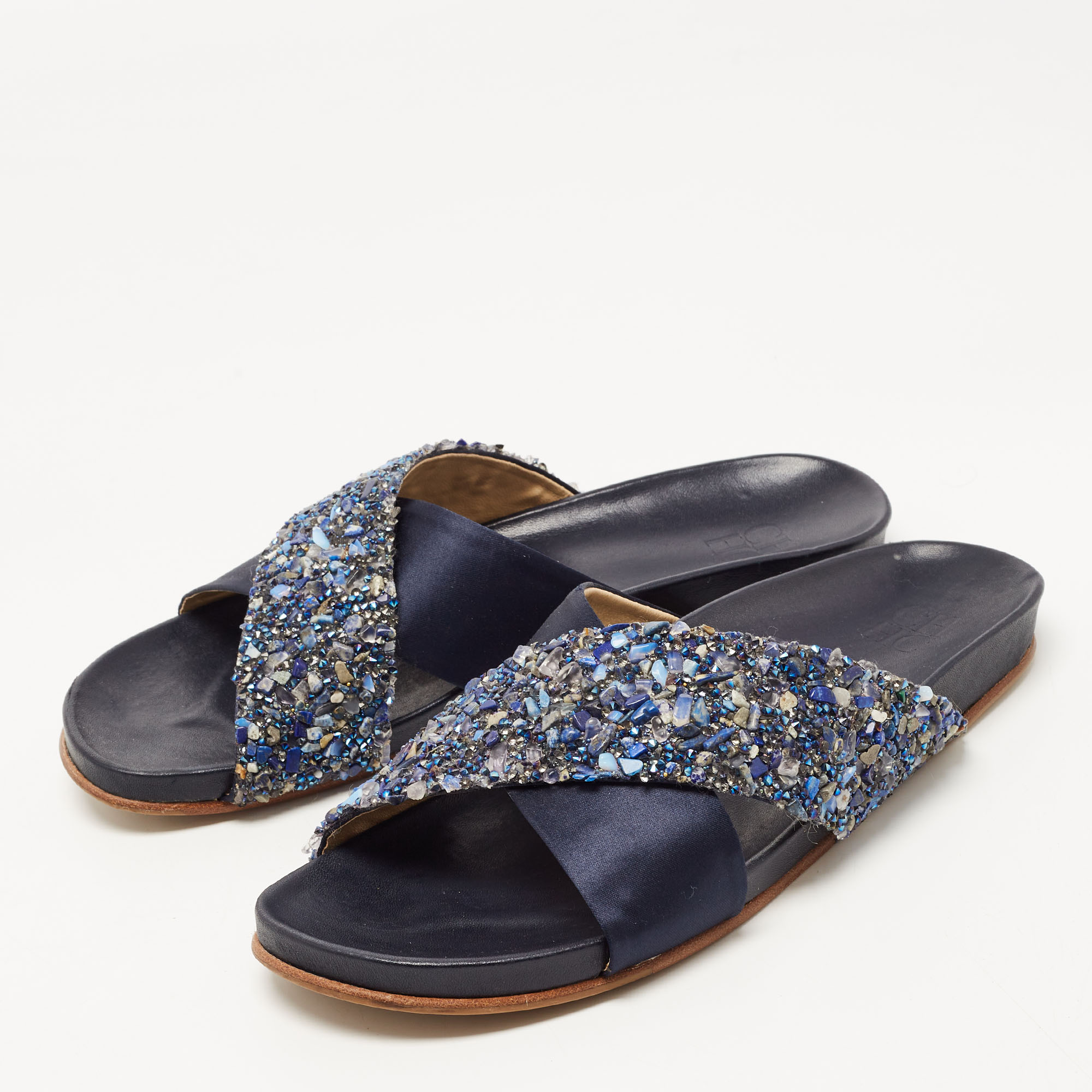 

CH Carolina Herrera Navy Blue Satin and Crystal Cross Strap Flat Slides Size